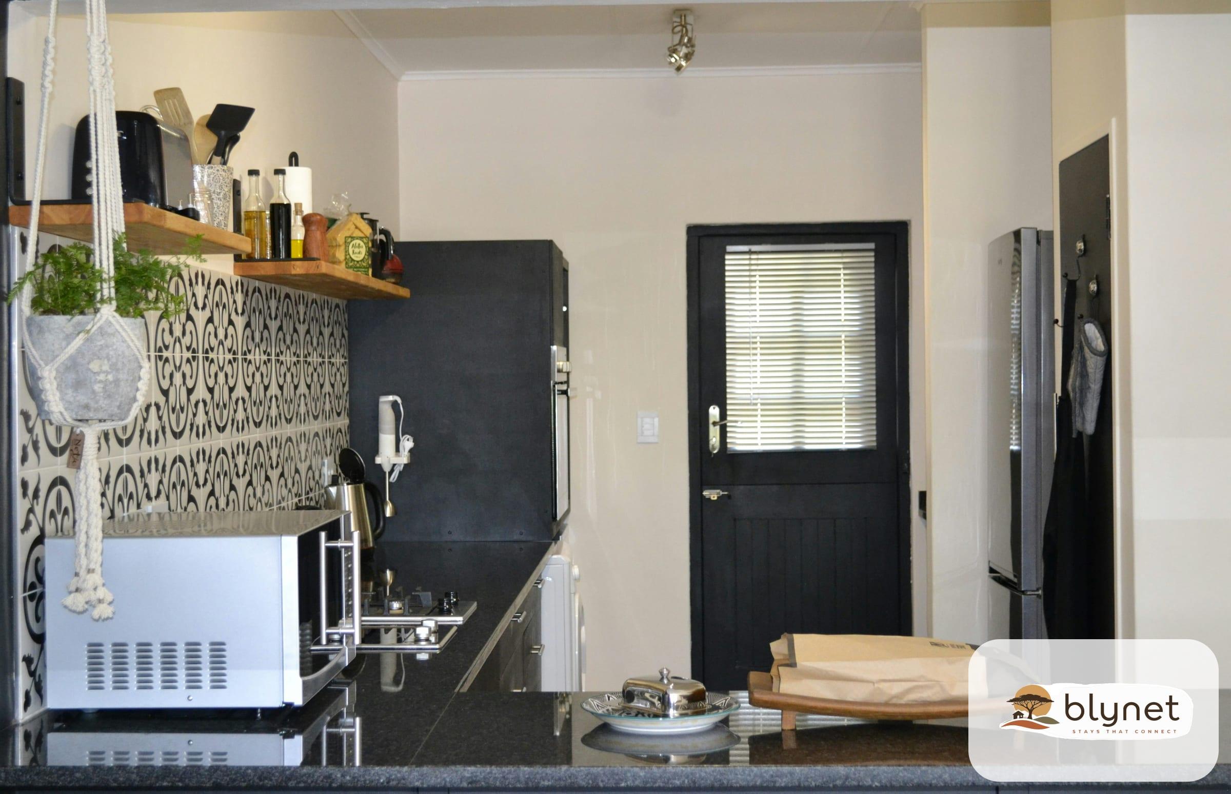 Zebra Cottage thumbnail 4