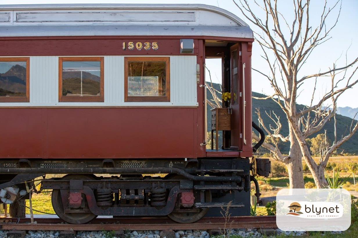 The Red Caboose Train Carriage thumbnail 2