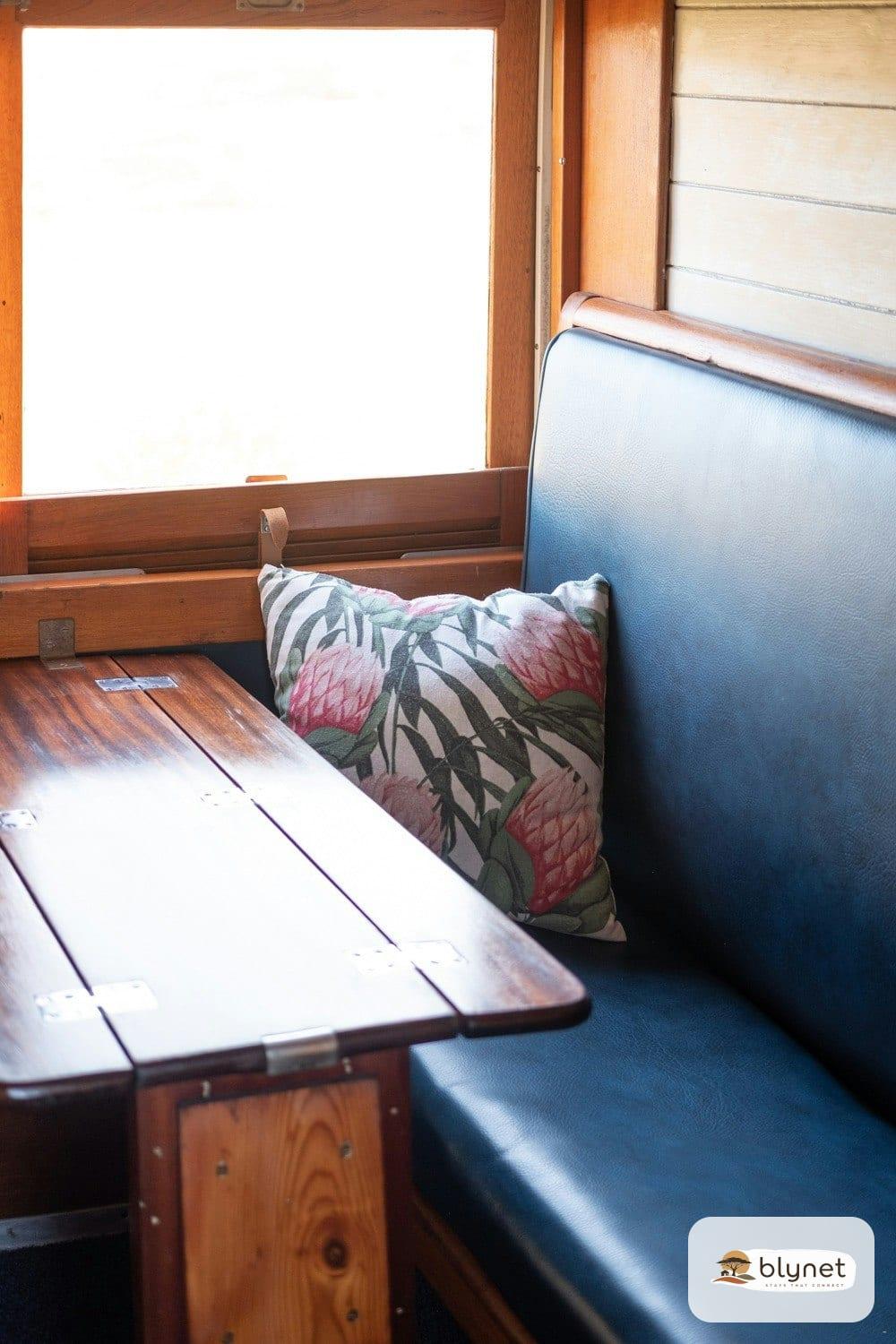 The Red Caboose Train Carriage thumbnail 37