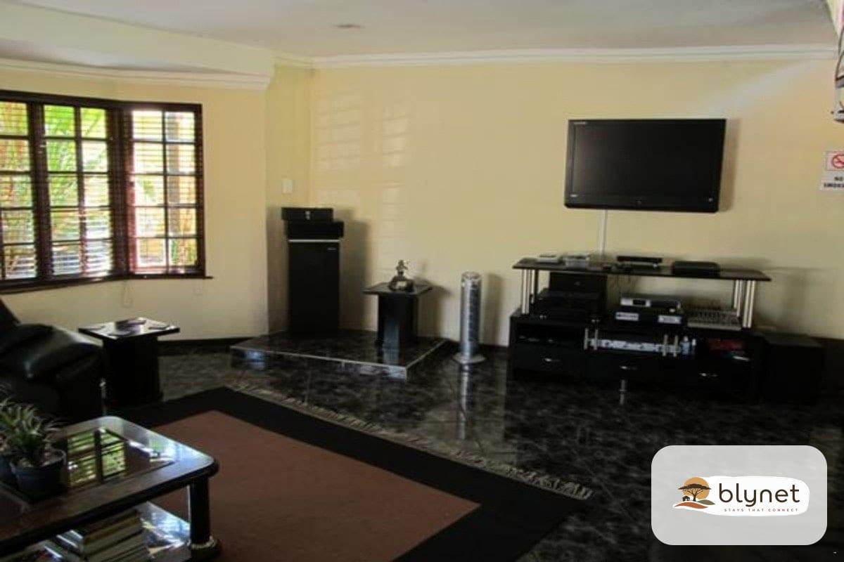 Whara Whara Guest House thumbnail 5