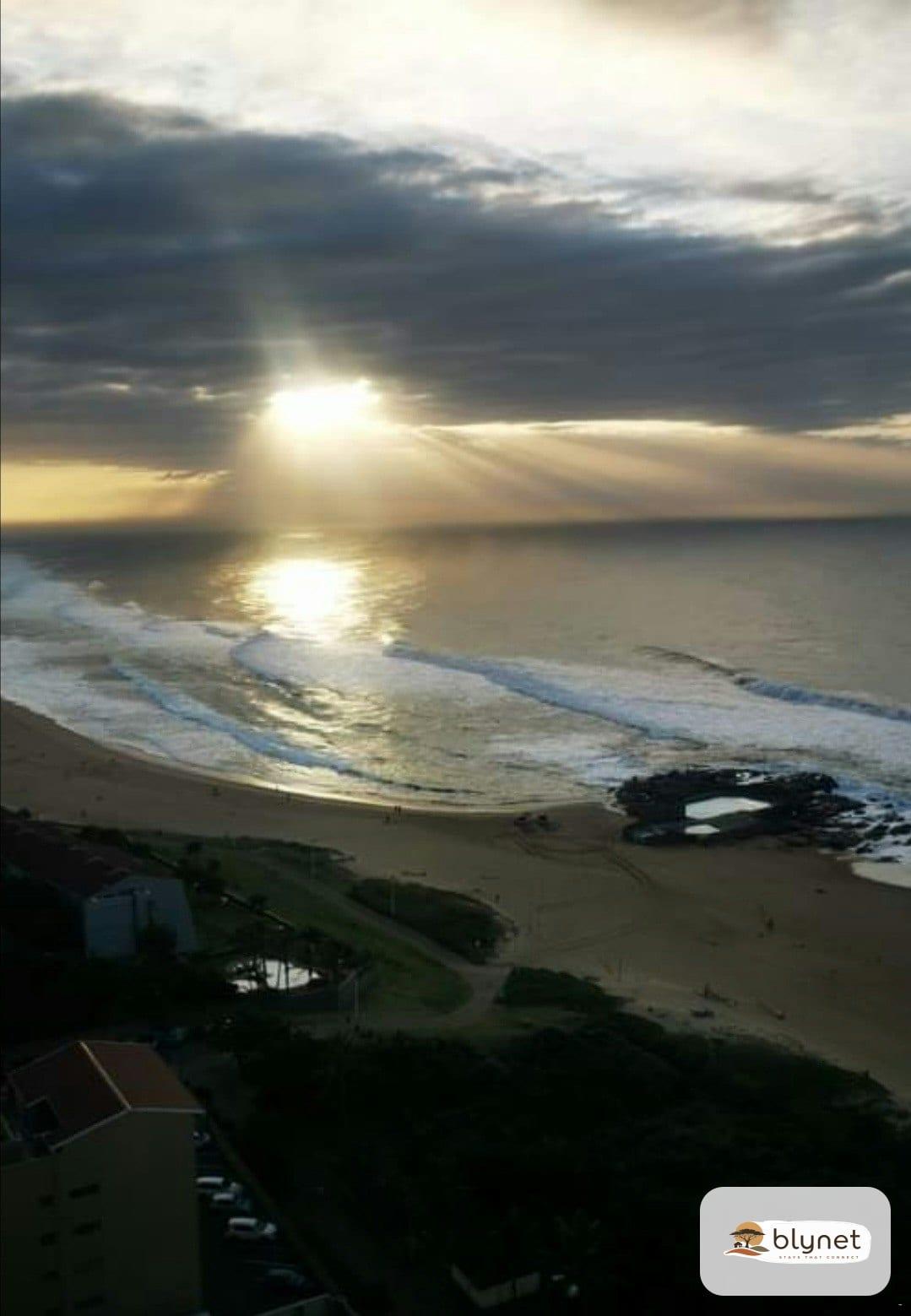 Amanzi op die Strand thumbnail 26