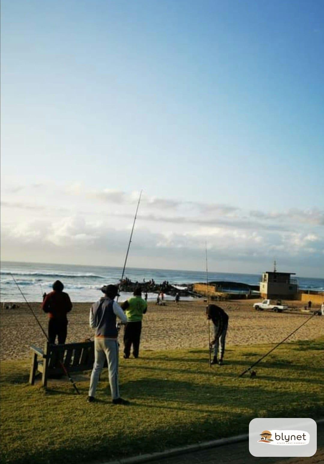 Amanzi op die Strand thumbnail 30