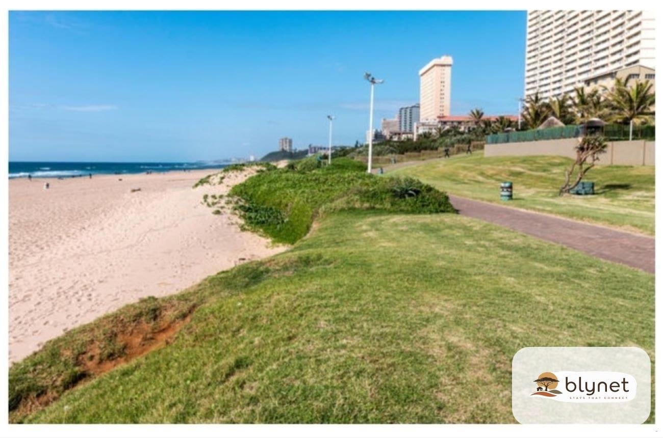 Amanzi op die Strand thumbnail 29
