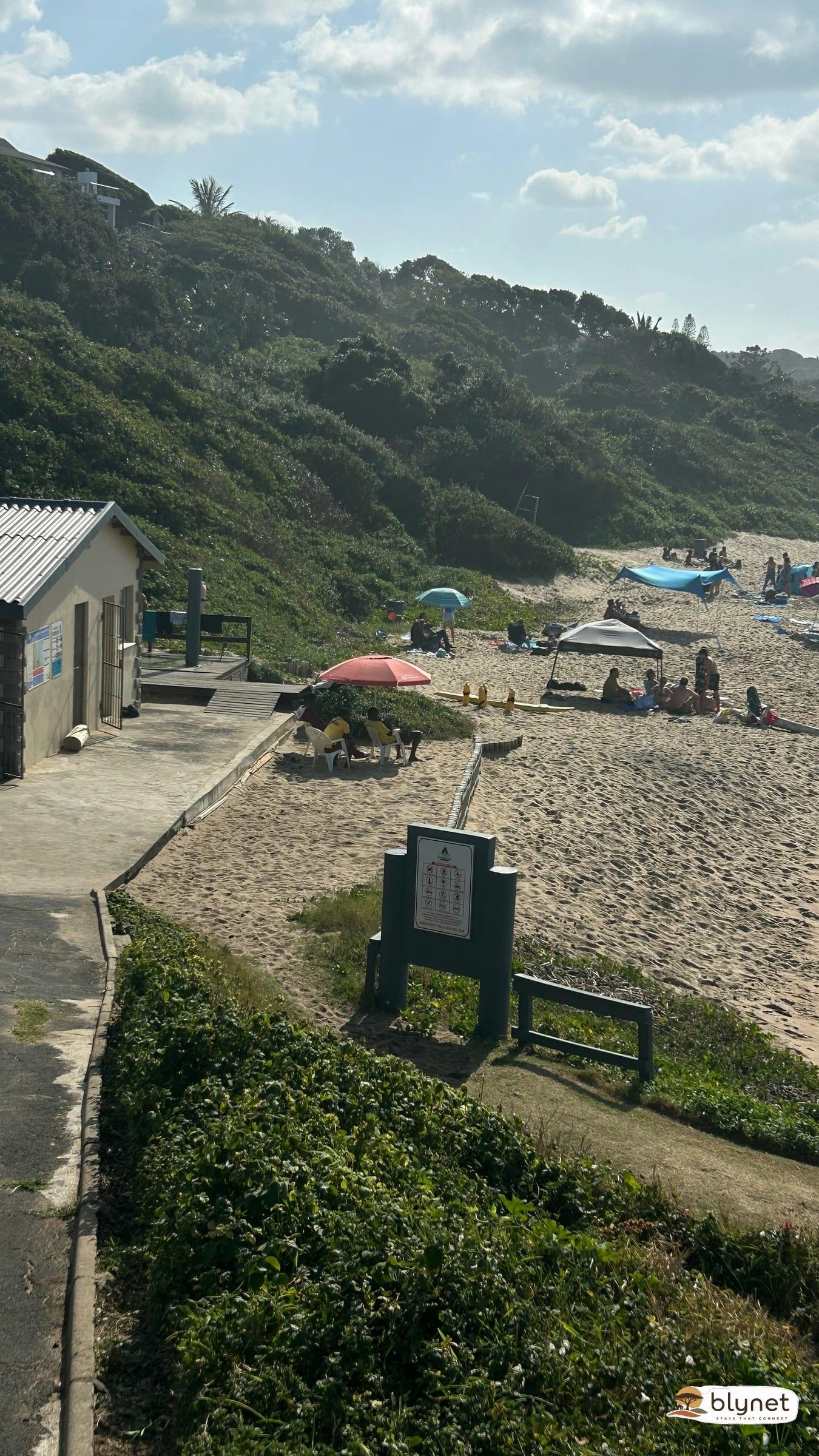 Meet U at the Beach thumbnail 35