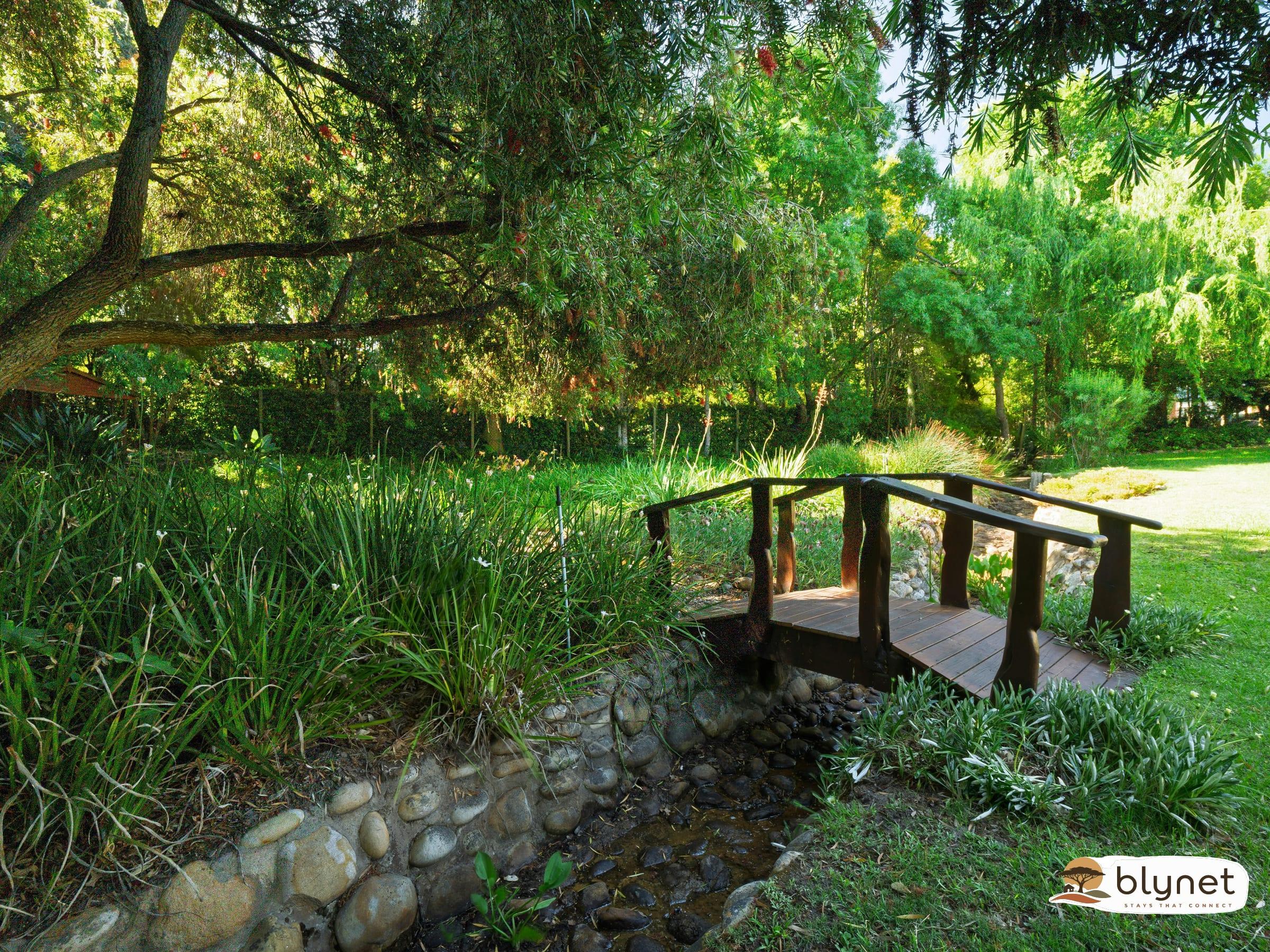 Pumula Lodge 4 Star Guesthouse Knysna thumbnail 7