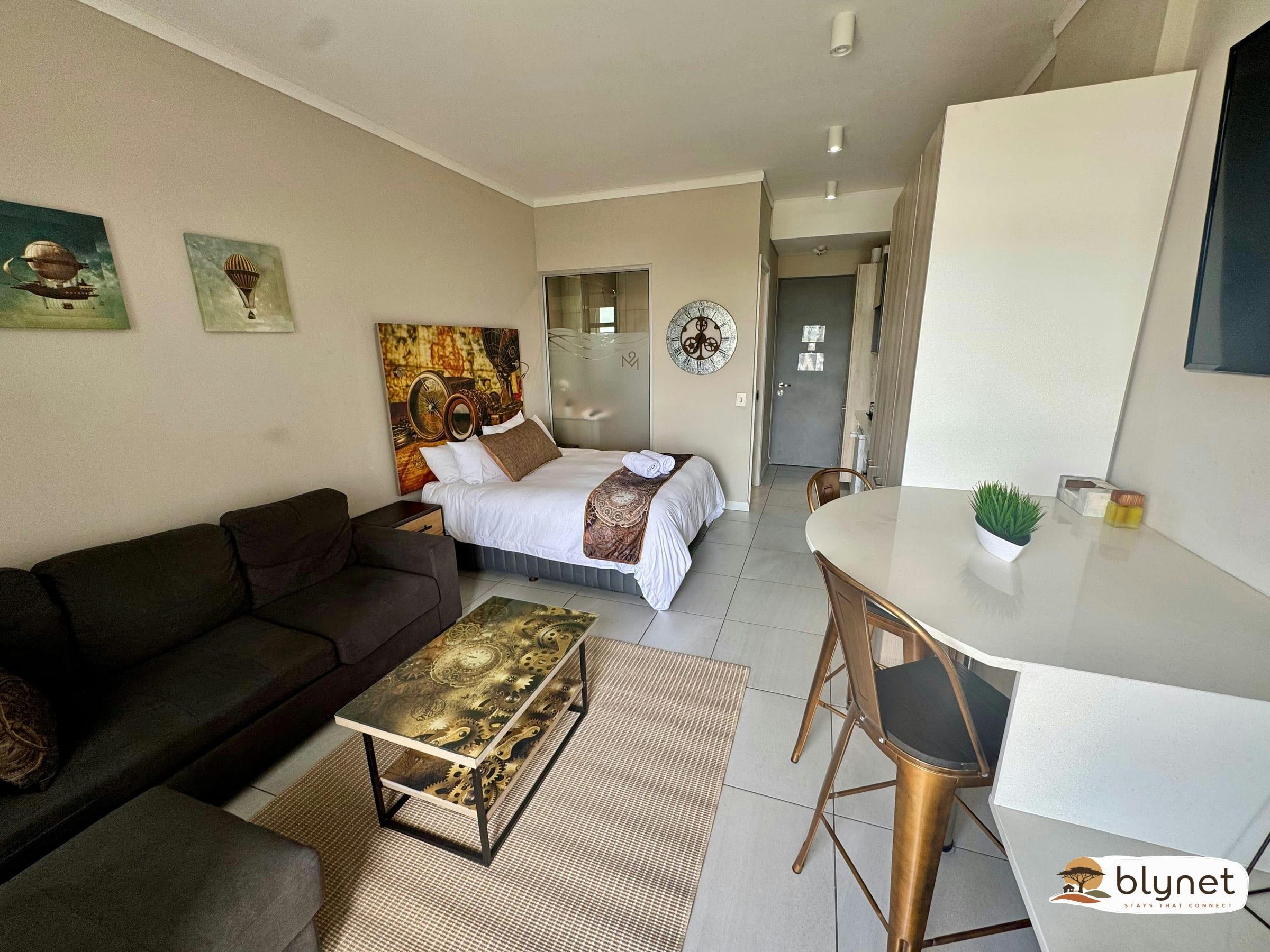 Menlyn Maine Residences 811 thumbnail 2