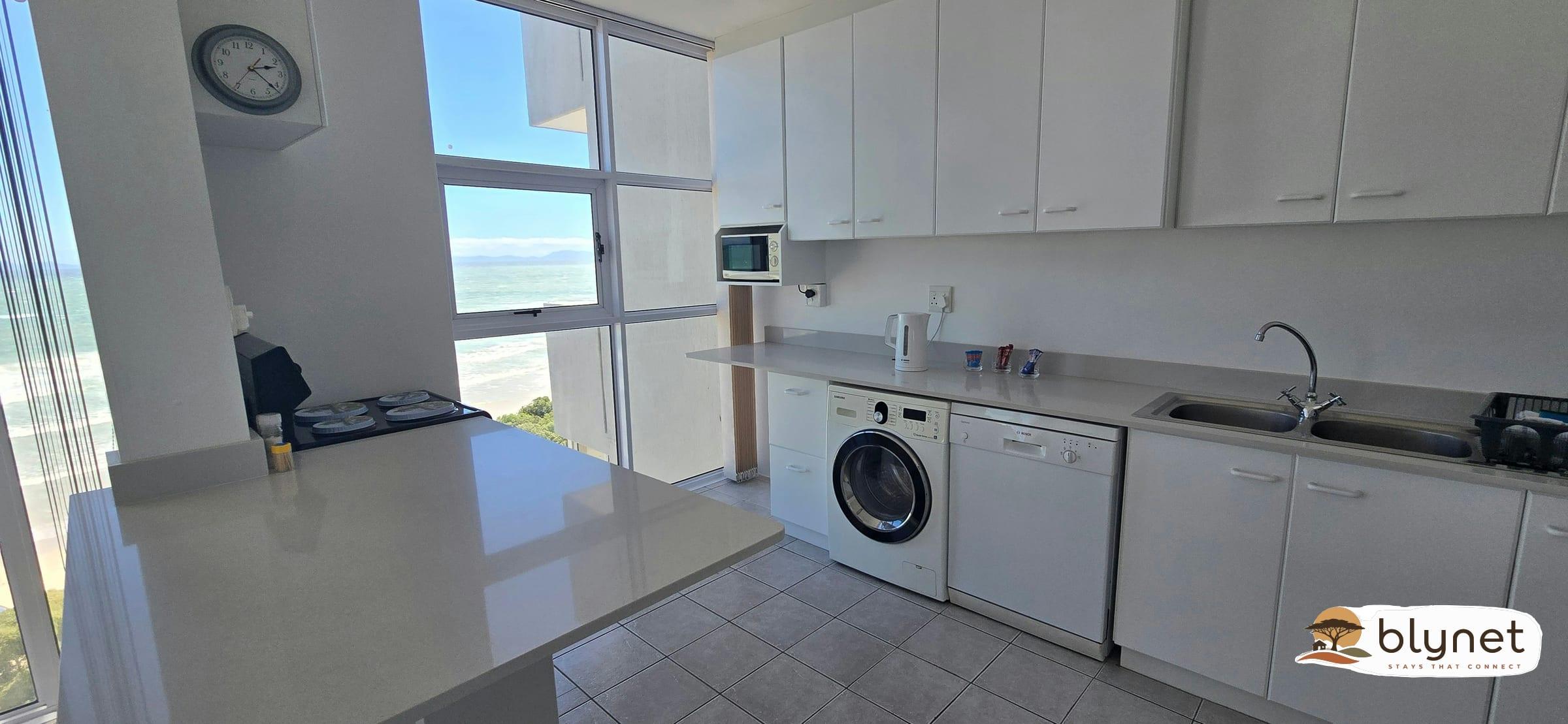 7th Floor Strand Beachfront Apartment thumbnail 5