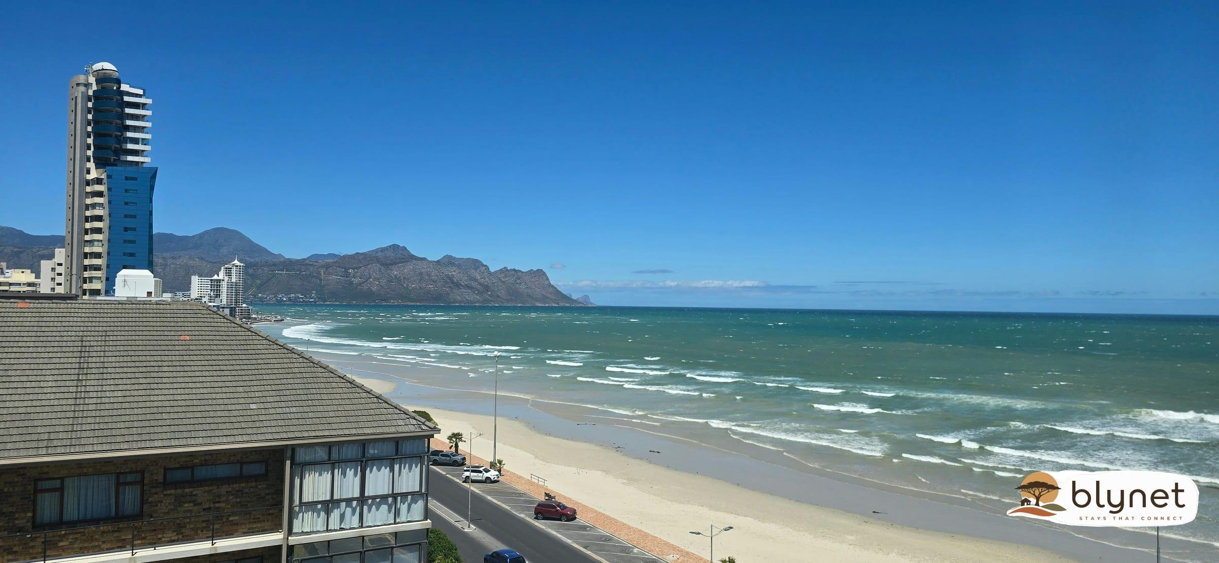 7th Floor Strand Beachfront Apartment thumbnail 23