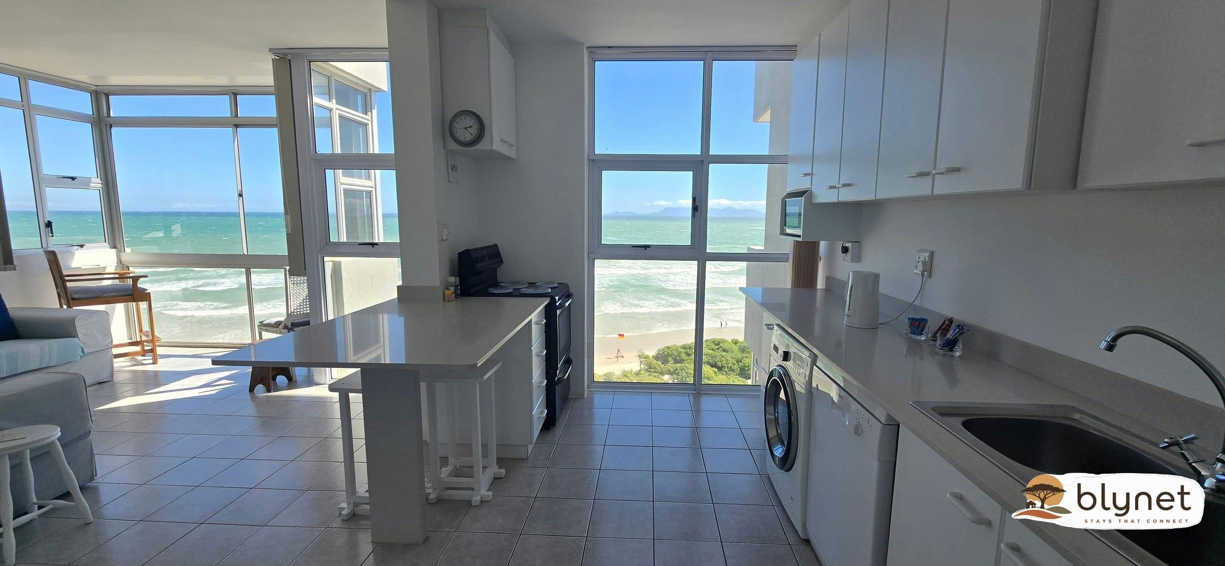 7th Floor Strand Beachfront Apartment thumbnail 7