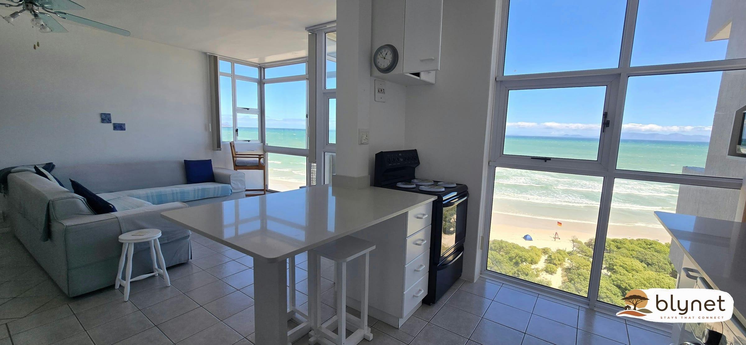 7th Floor Strand Beachfront Apartment thumbnail 4