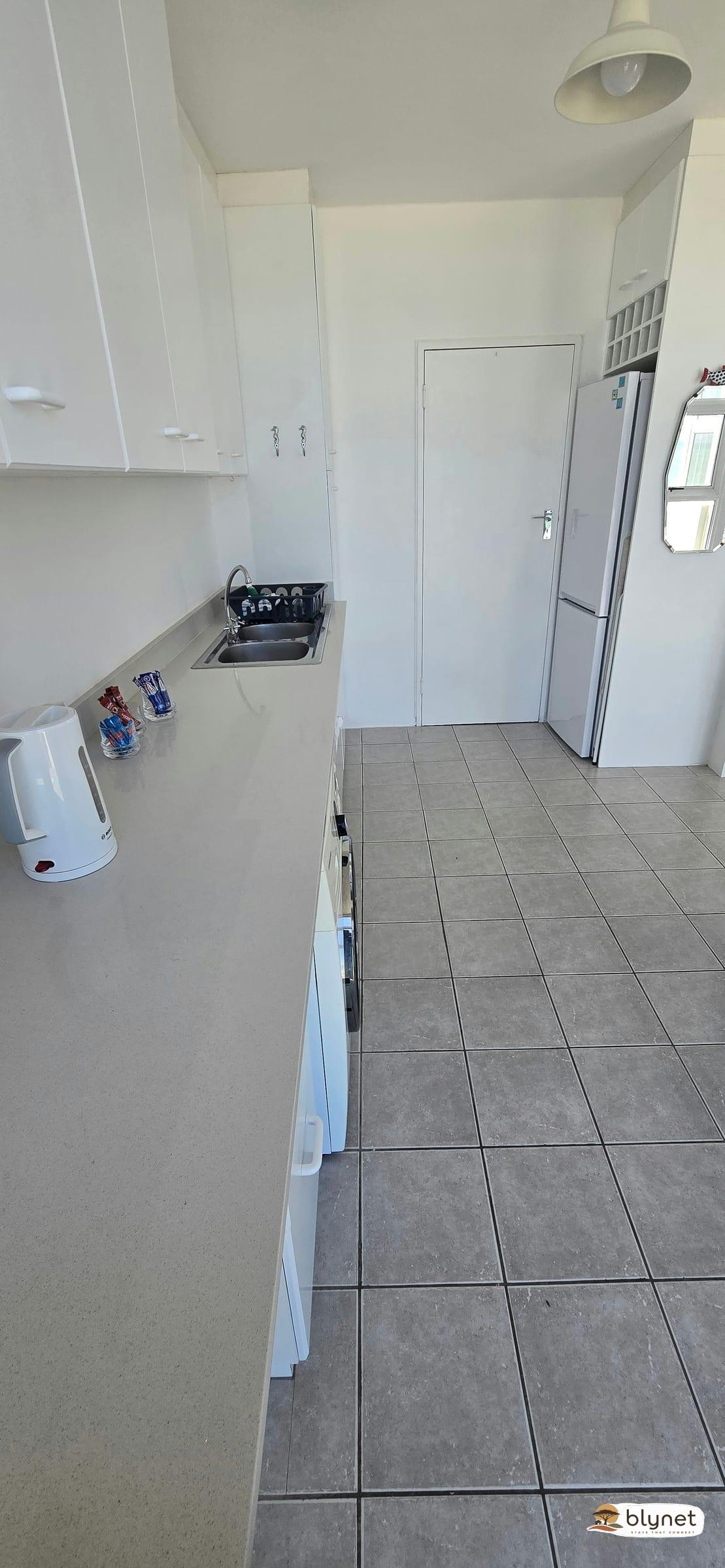 7th Floor Strand Beachfront Apartment thumbnail 6