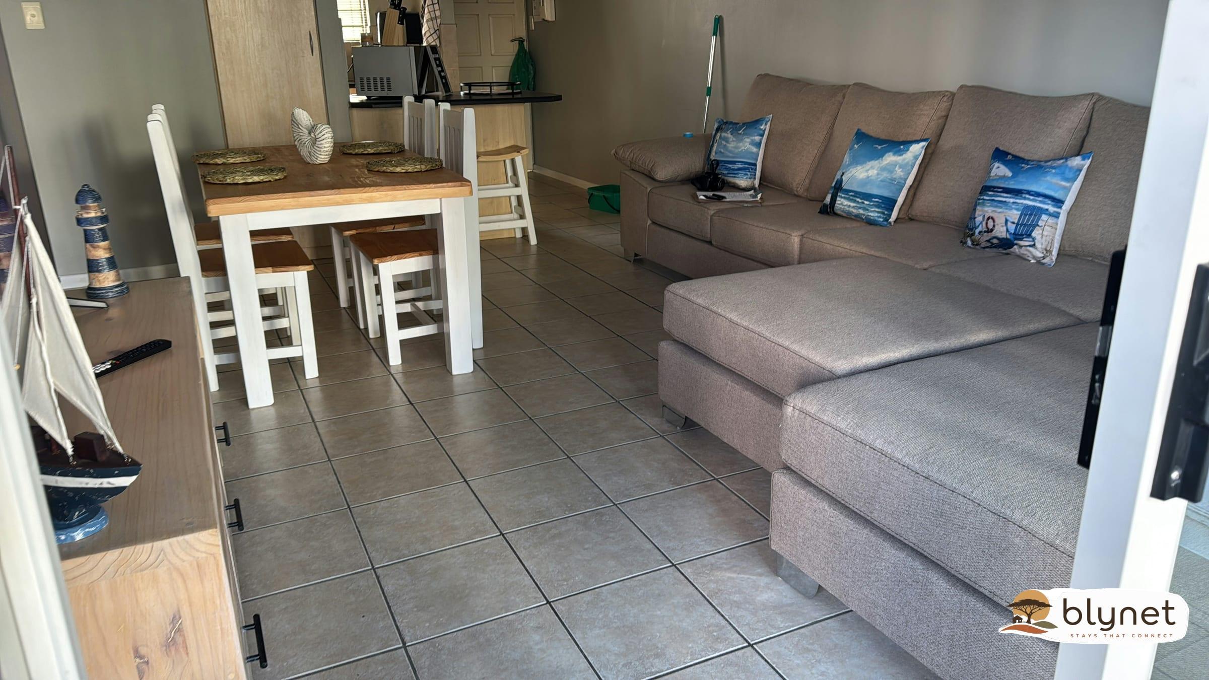Estoril Villas 56 thumbnail 3
