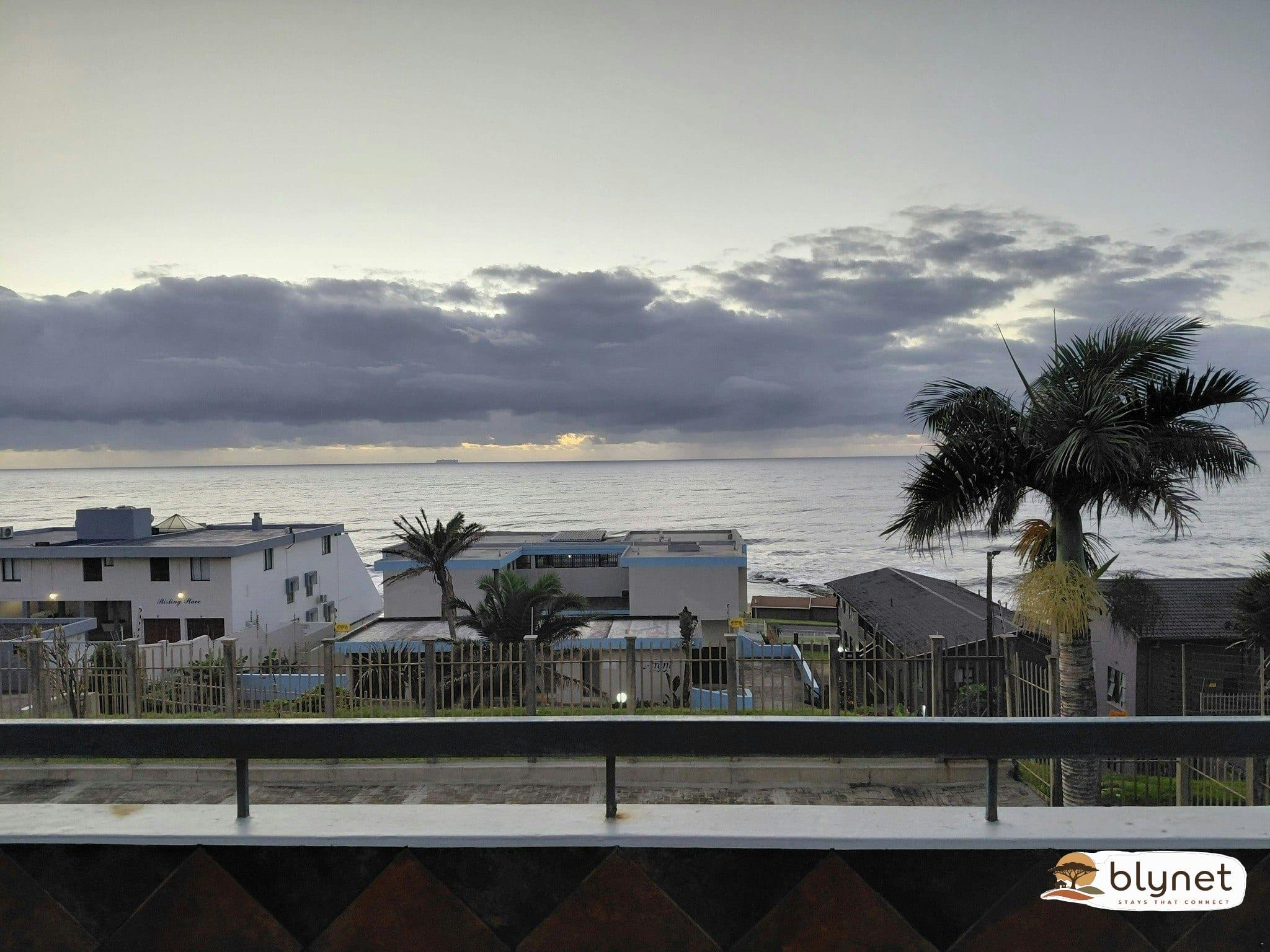 Sea Breeze Cottage thumbnail 4