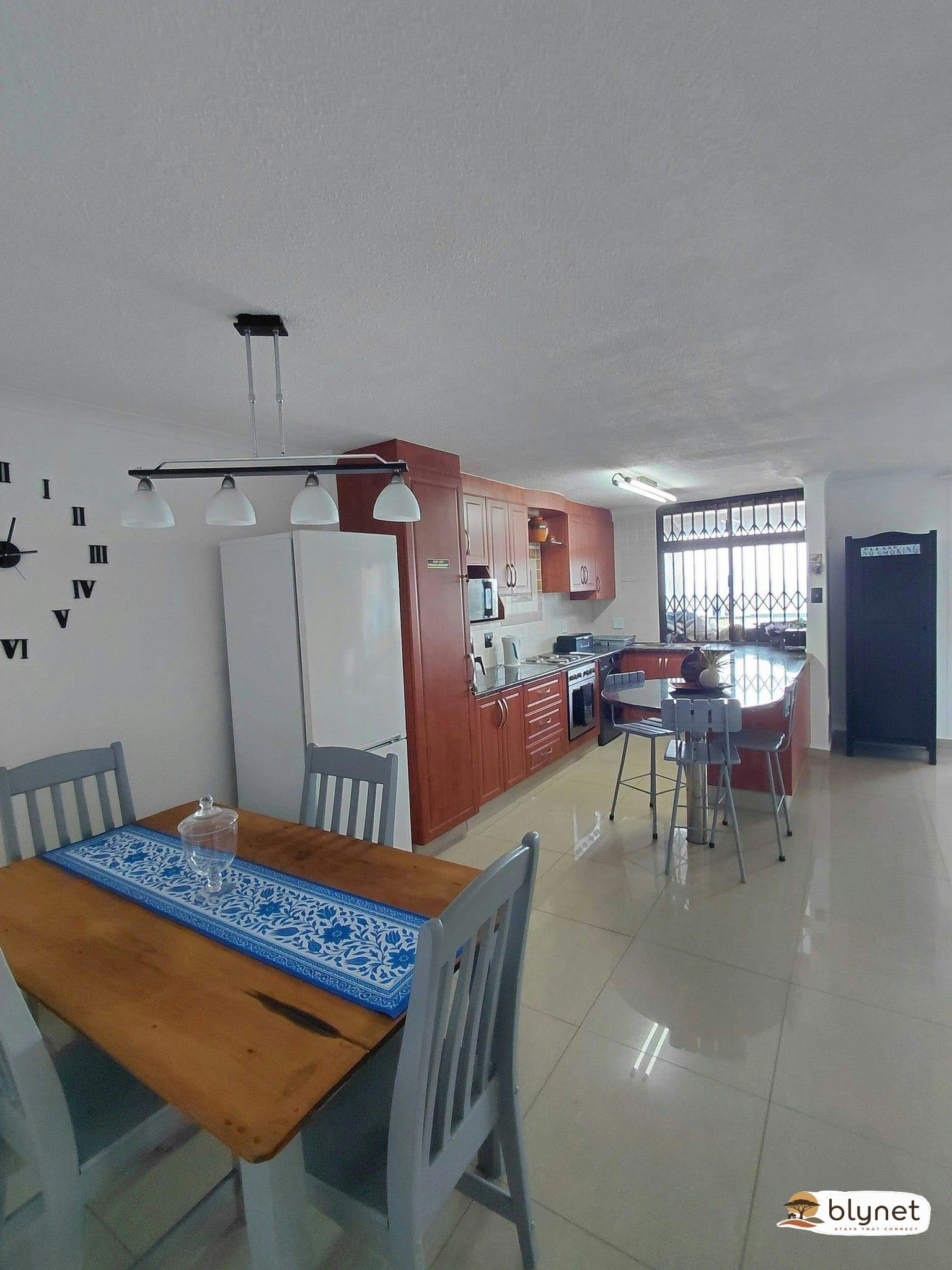 Sea Breeze Cottage thumbnail 12