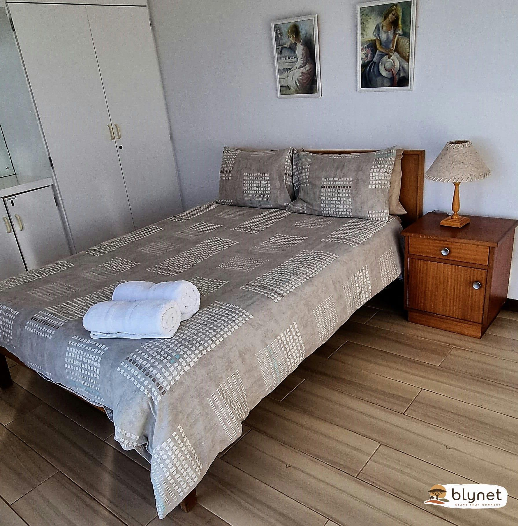 St Tropez 204 thumbnail 9