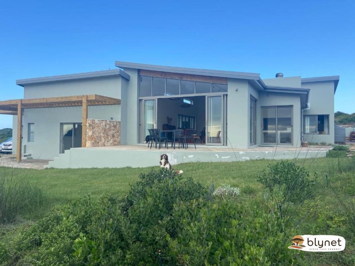 Sarah's Place - Stilbaai thumbnail 3