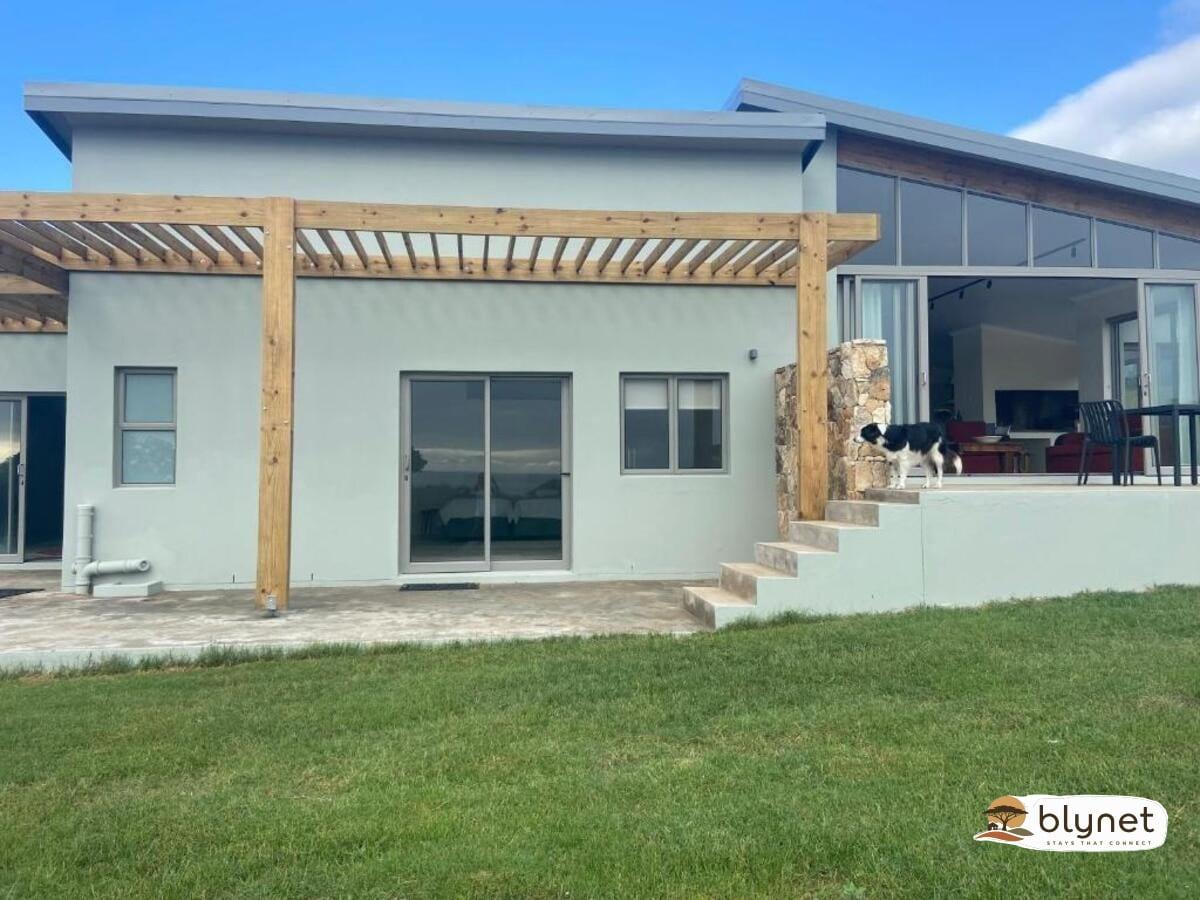 Sarah's Place - Stilbaai thumbnail 6