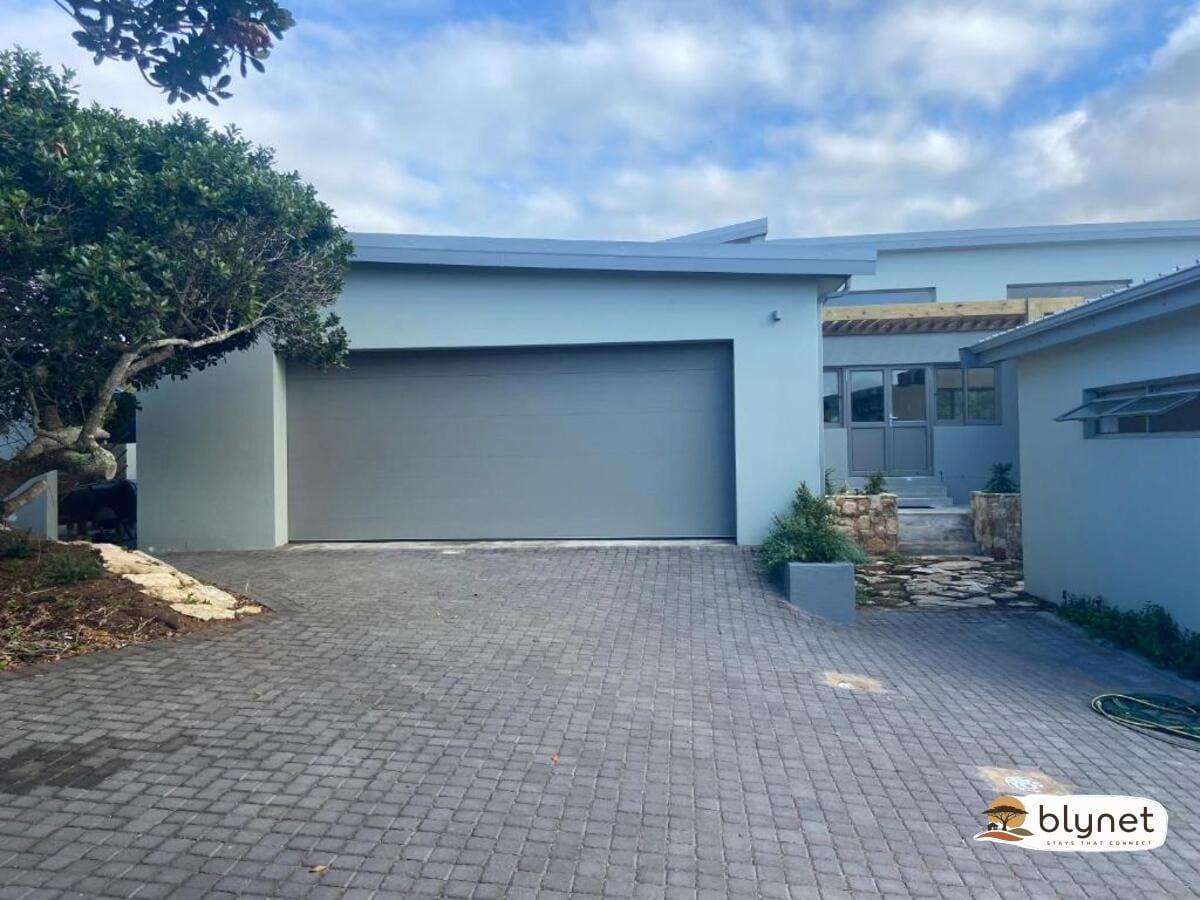 Sarah's Place - Stilbaai thumbnail 8