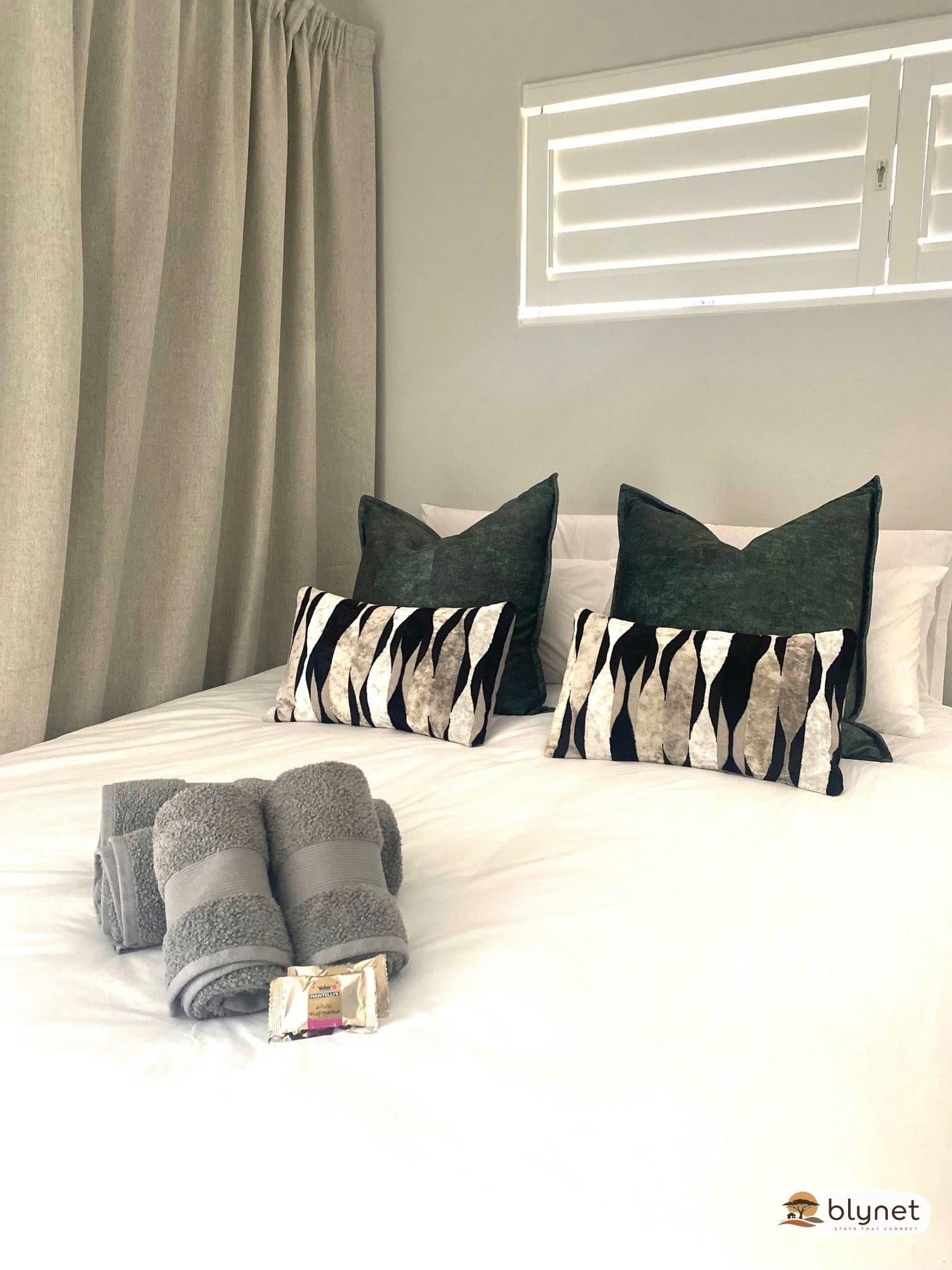 Durbanville self-catering apartments - 54 D'Urban Ridge thumbnail 4