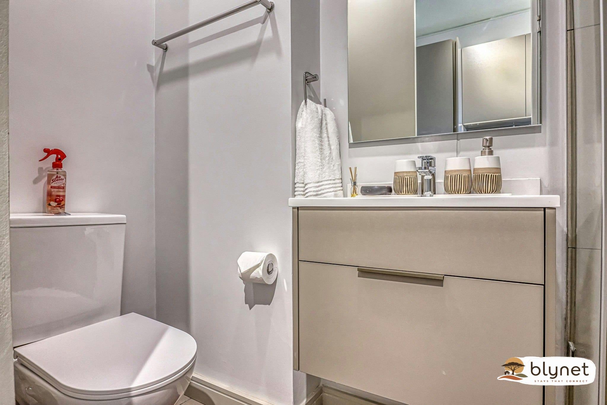 Modern One Rosebank Studio Apartment 456 thumbnail 20