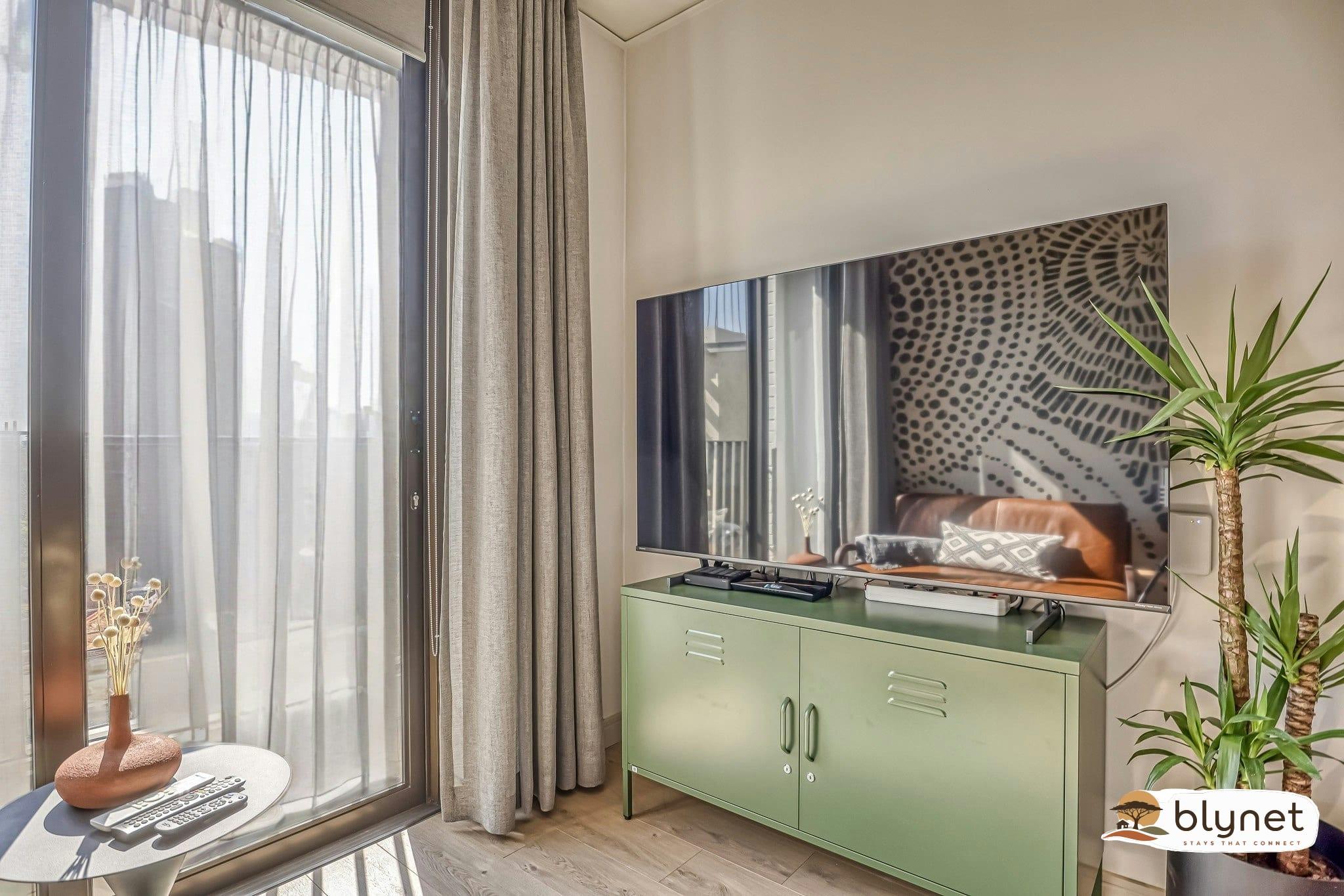 Modern One Rosebank Studio Apartment 456 thumbnail 3