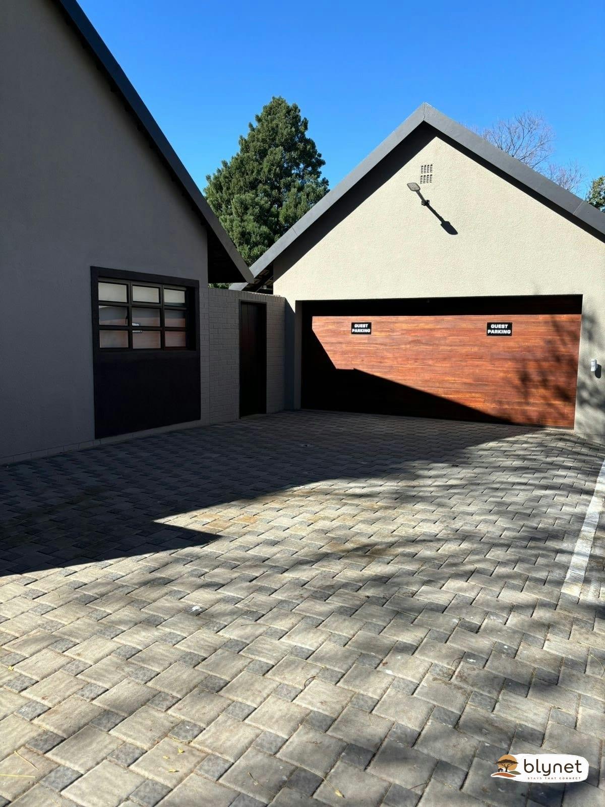 51 Carrington Way thumbnail 3