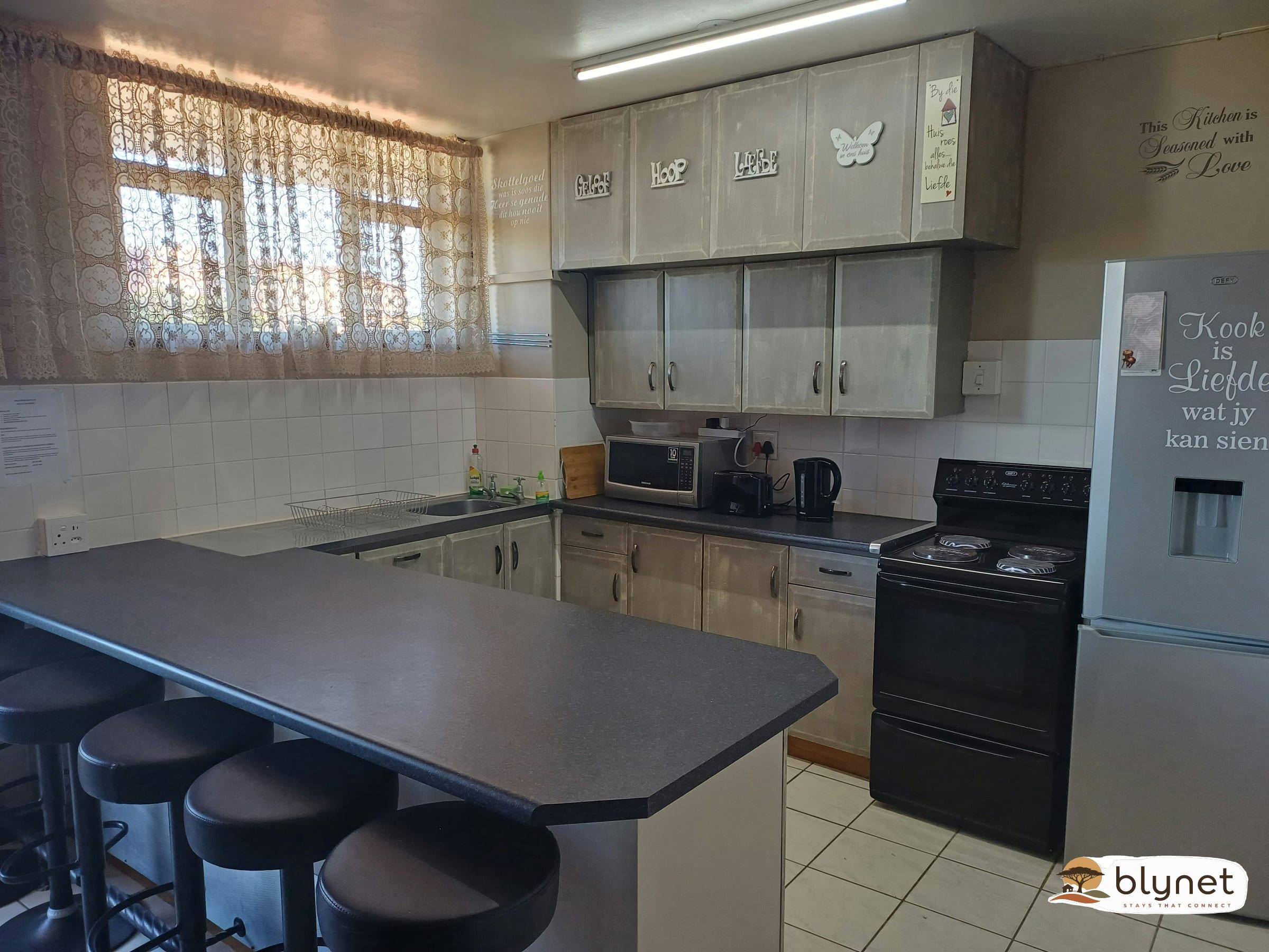 Peacehaven Holiday Flat 403 thumbnail 12
