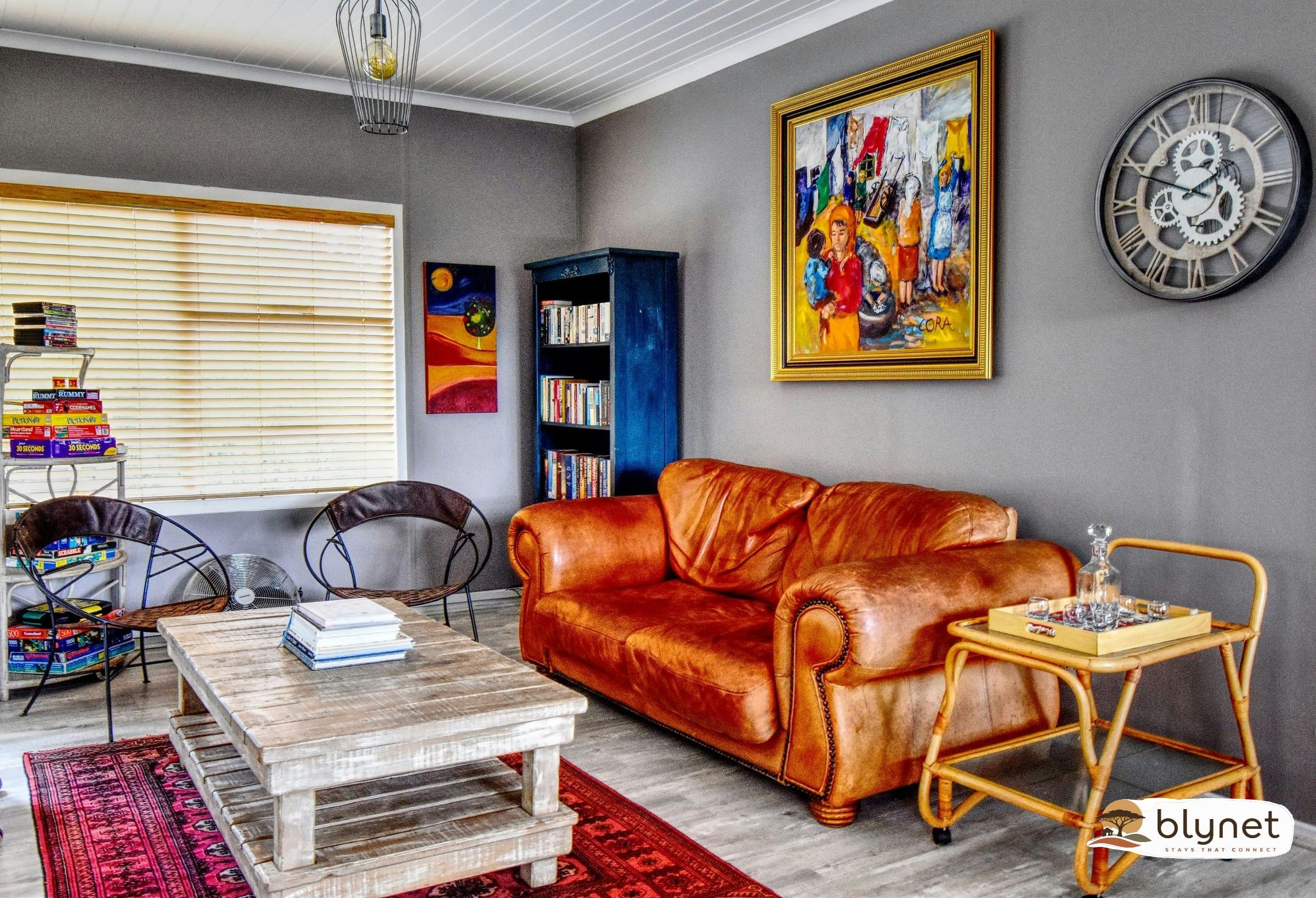 Golden View Luxury Self-Catering - Rustic Red Studio thumbnail 39