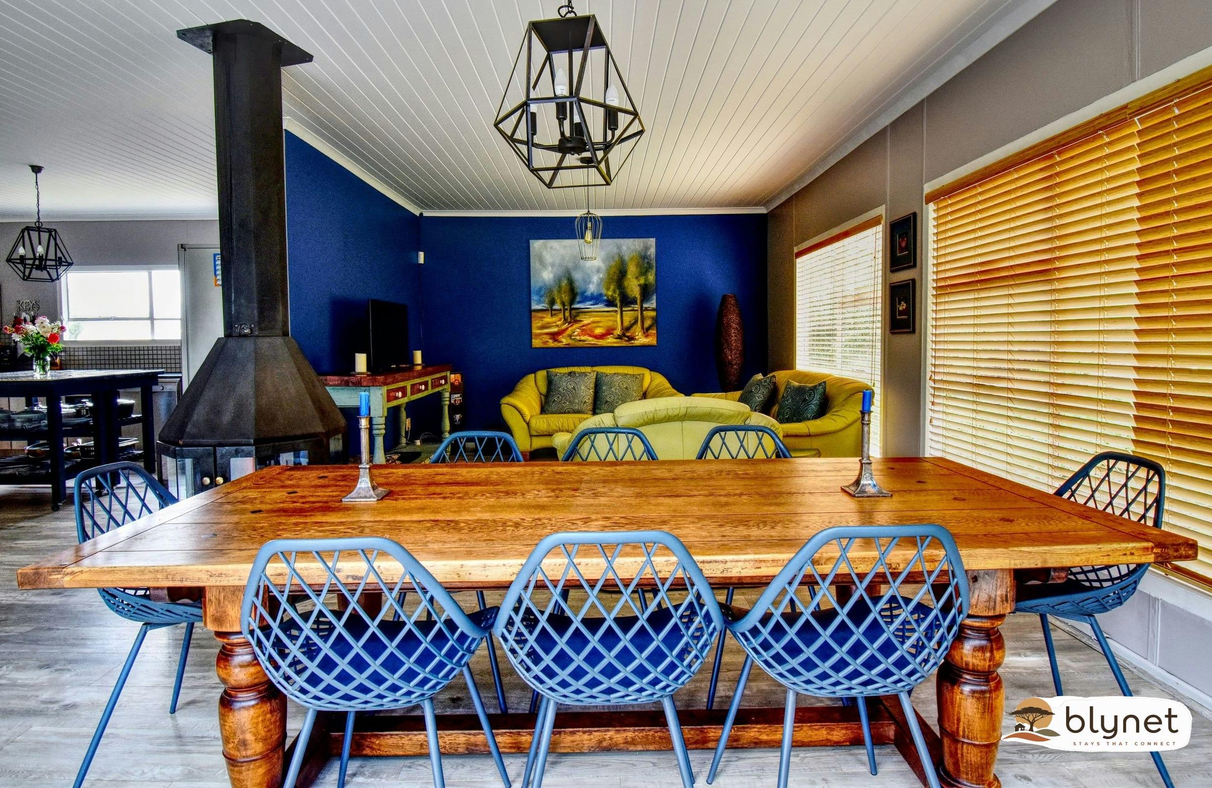 Golden View Luxury Self-Catering - Rustic Red Studio thumbnail 38