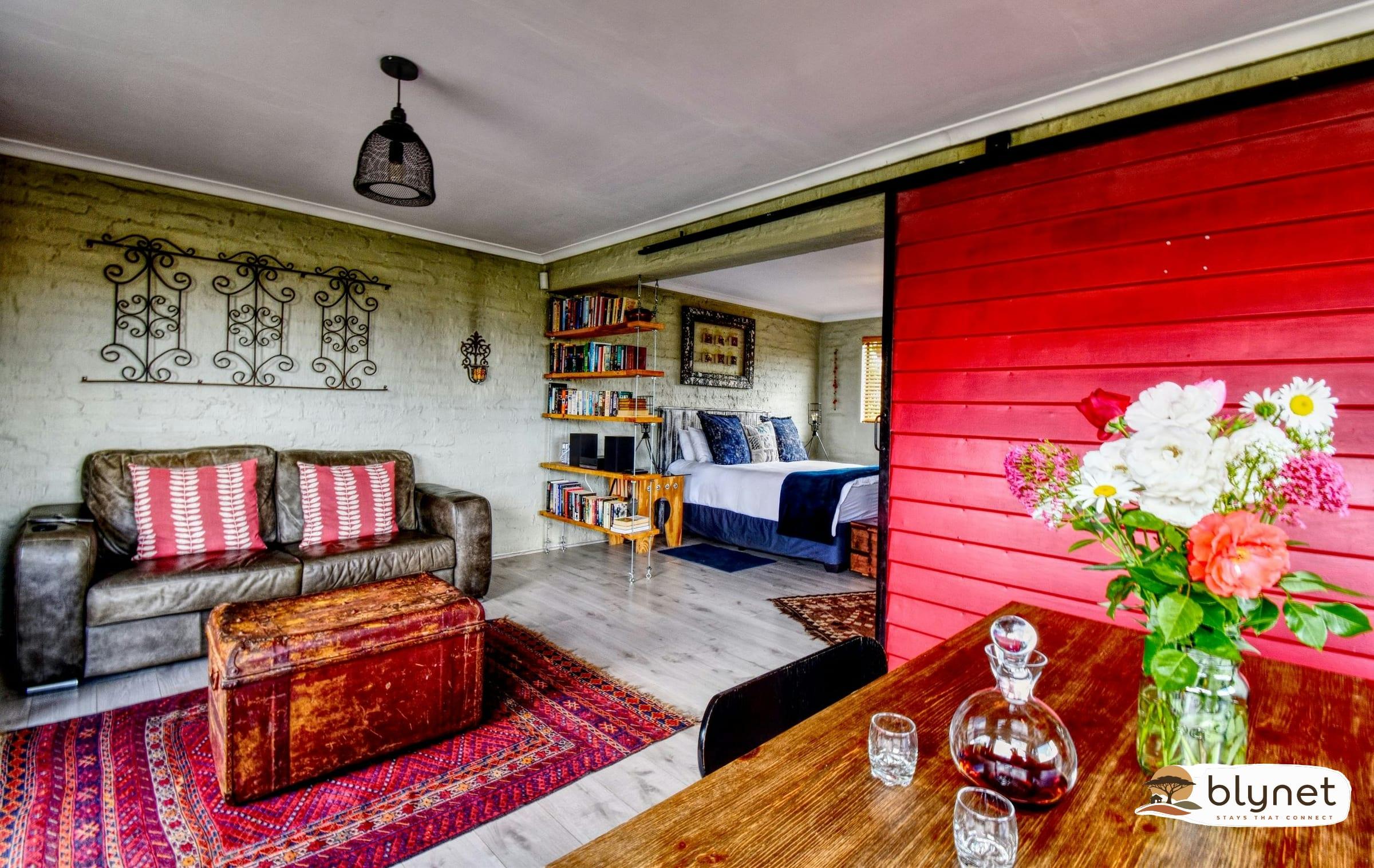 Golden View Luxury Self-Catering - Willow Rest House thumbnail 2