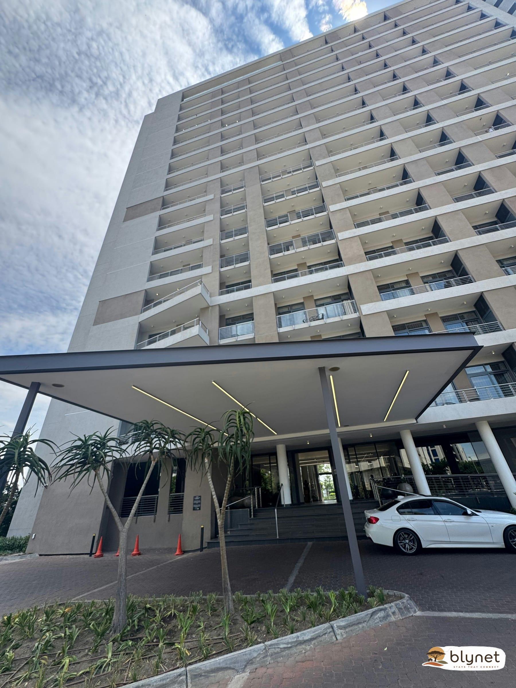 Menlyn Maine residences 812 thumbnail 15