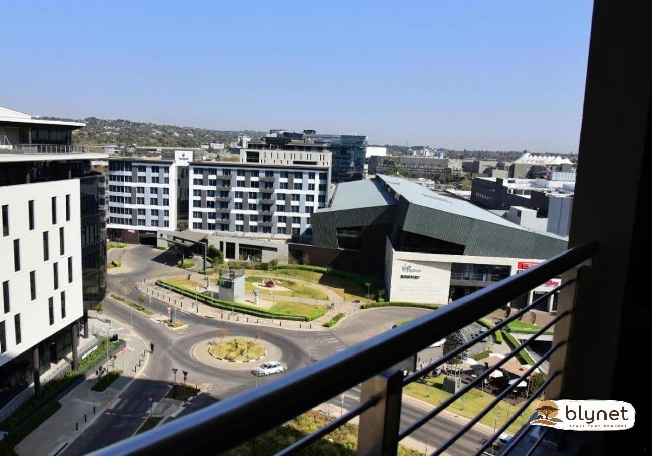 Menlyn Maine residences 812 thumbnail 13
