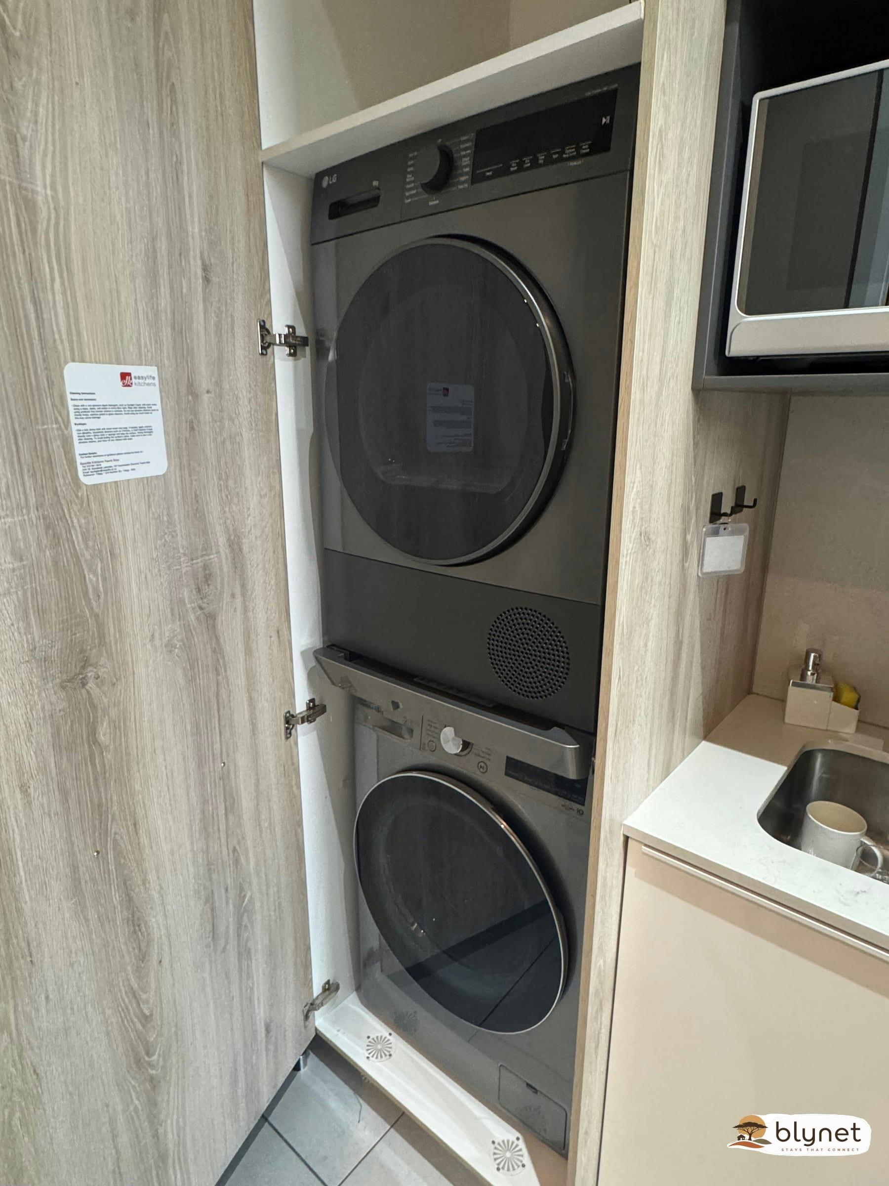 Menlyn Maine residences 812 thumbnail 6