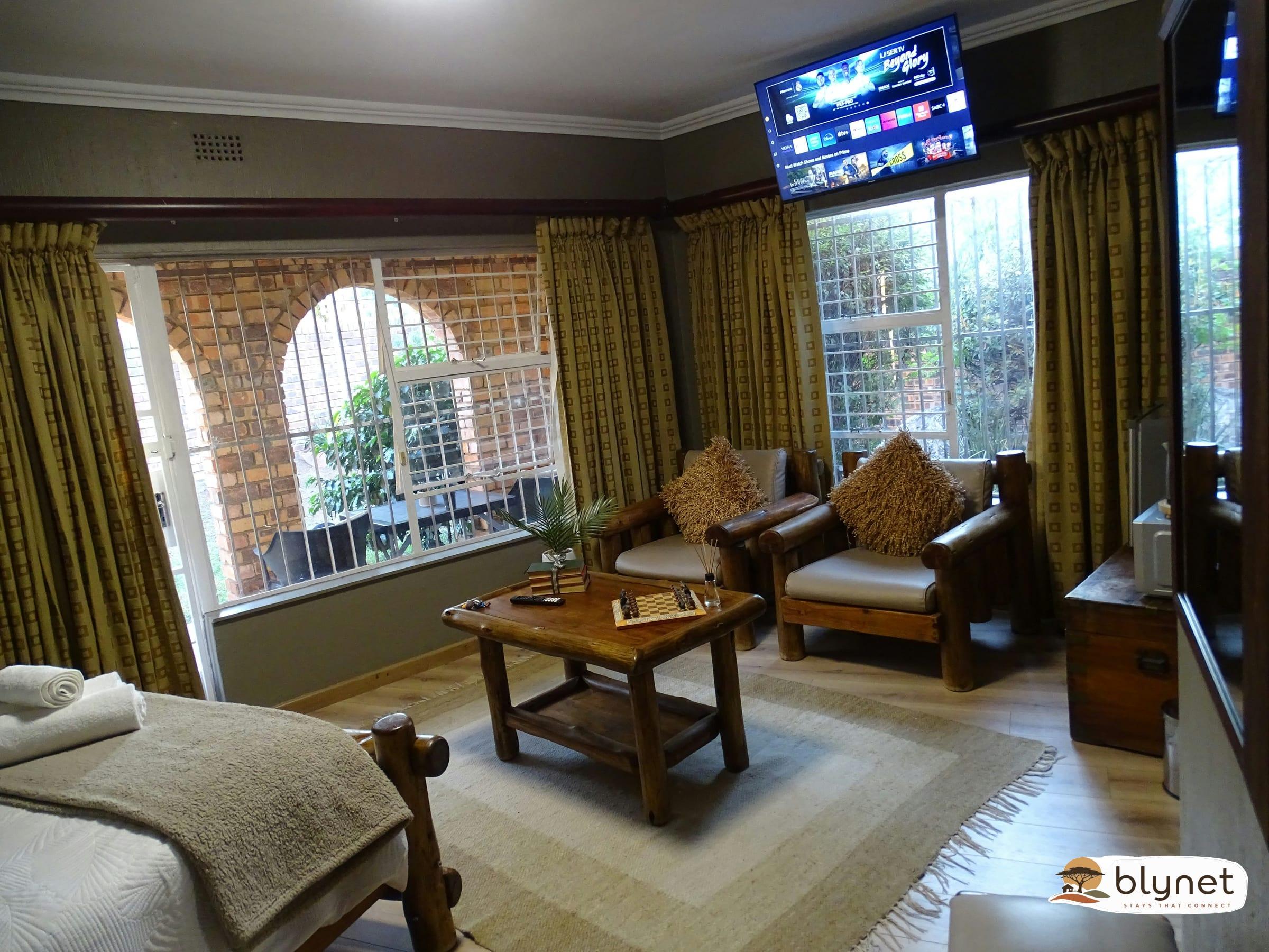 Silver Tree Guest Room thumbnail 4