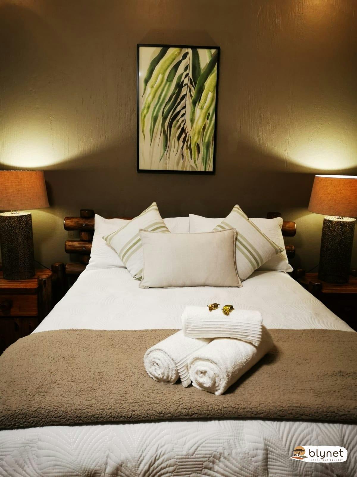 Silver Tree Guest Room thumbnail 10