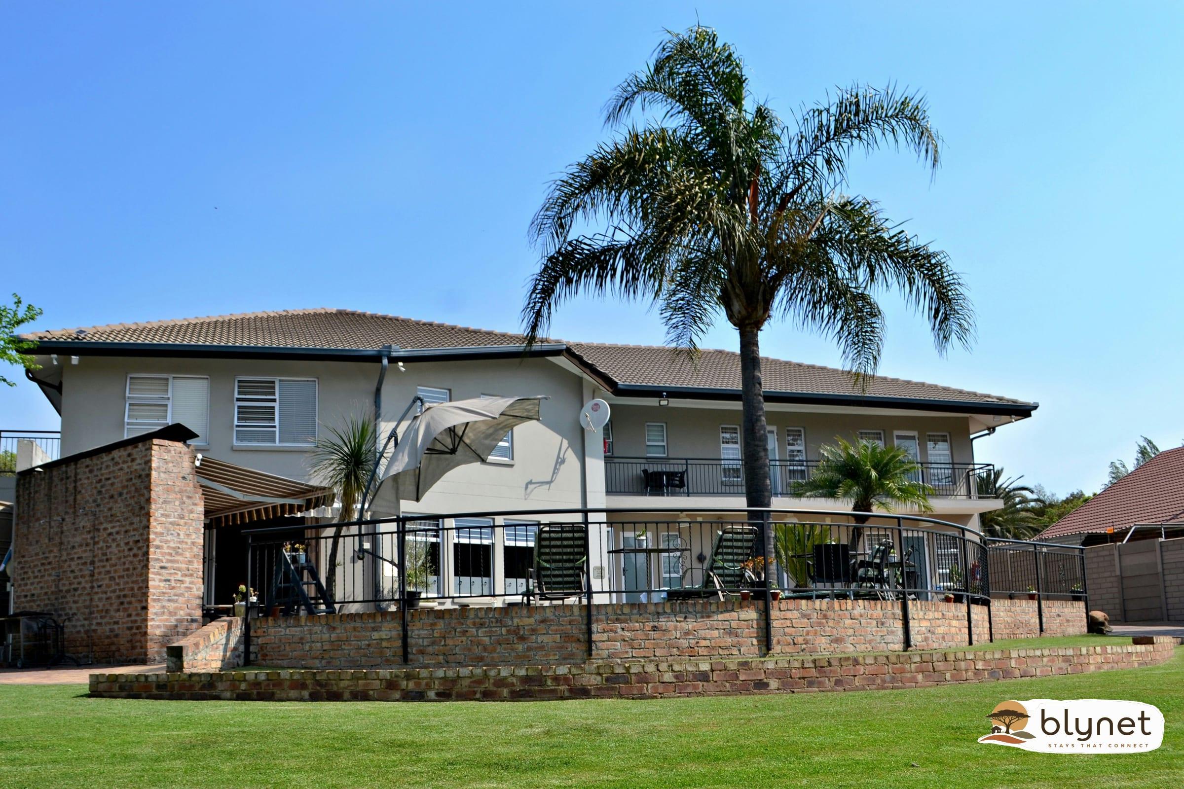 Bokmakierie Gastehuis Emalahleni Blue thumbnail 5