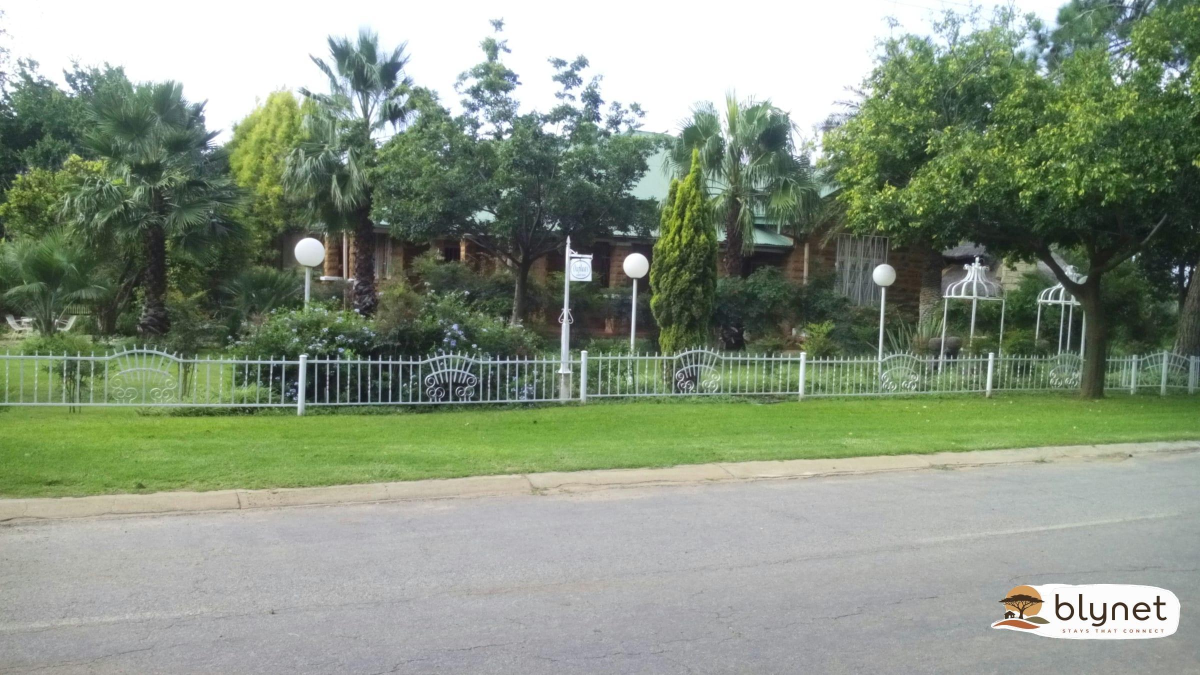 Ouplaas Town Guest House thumbnail 4