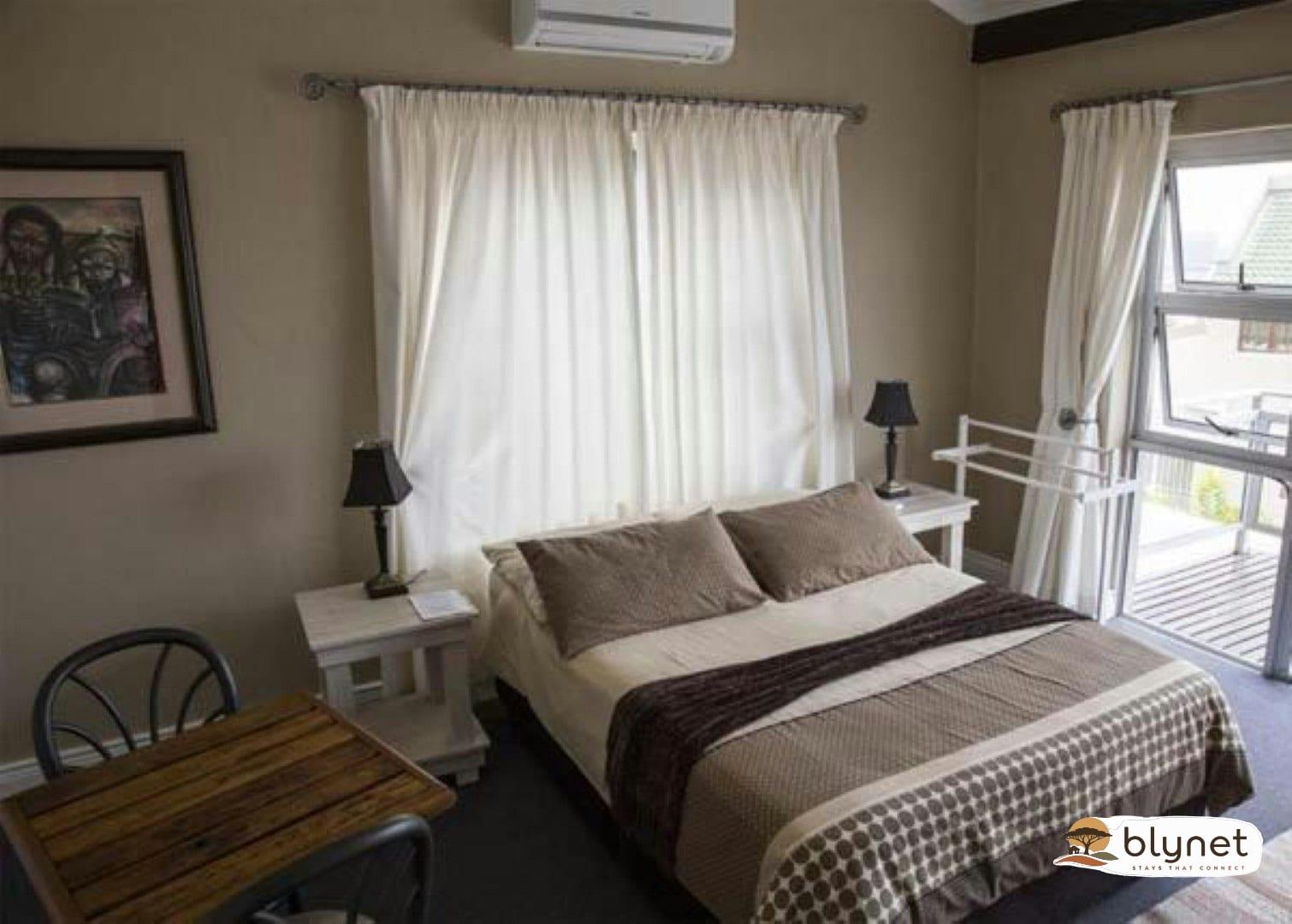 Twin Okes Self-catering Units thumbnail 28