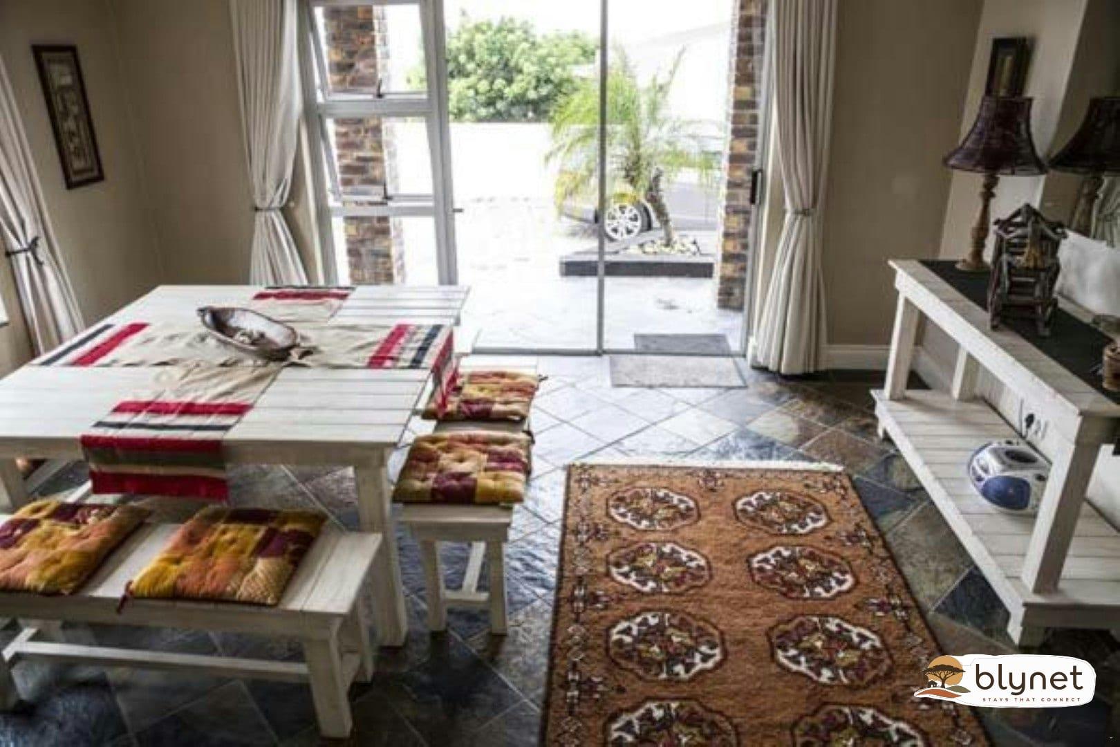 Twin Okes Self-catering Units thumbnail 15