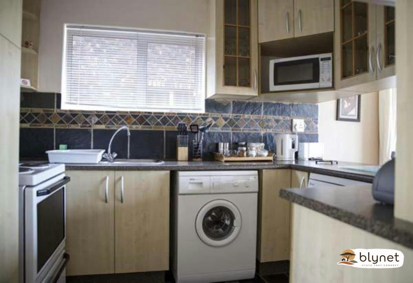 Twin Okes Self-catering Units thumbnail 7