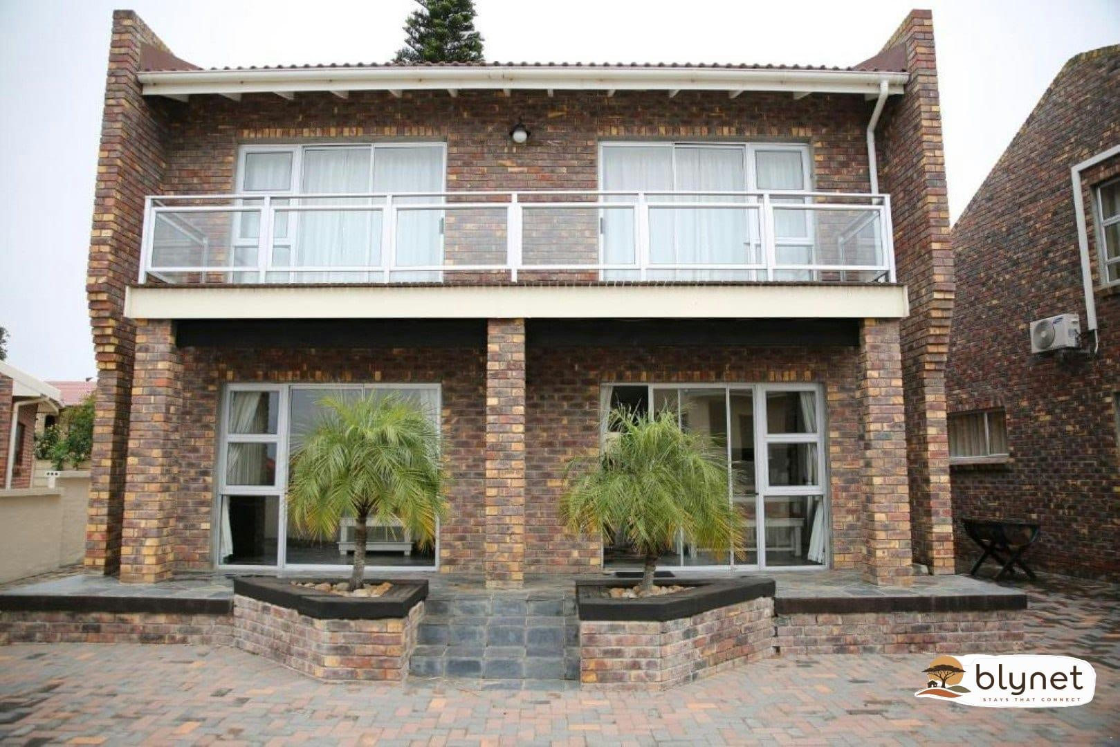 Twin Okes Self-catering Units thumbnail 2