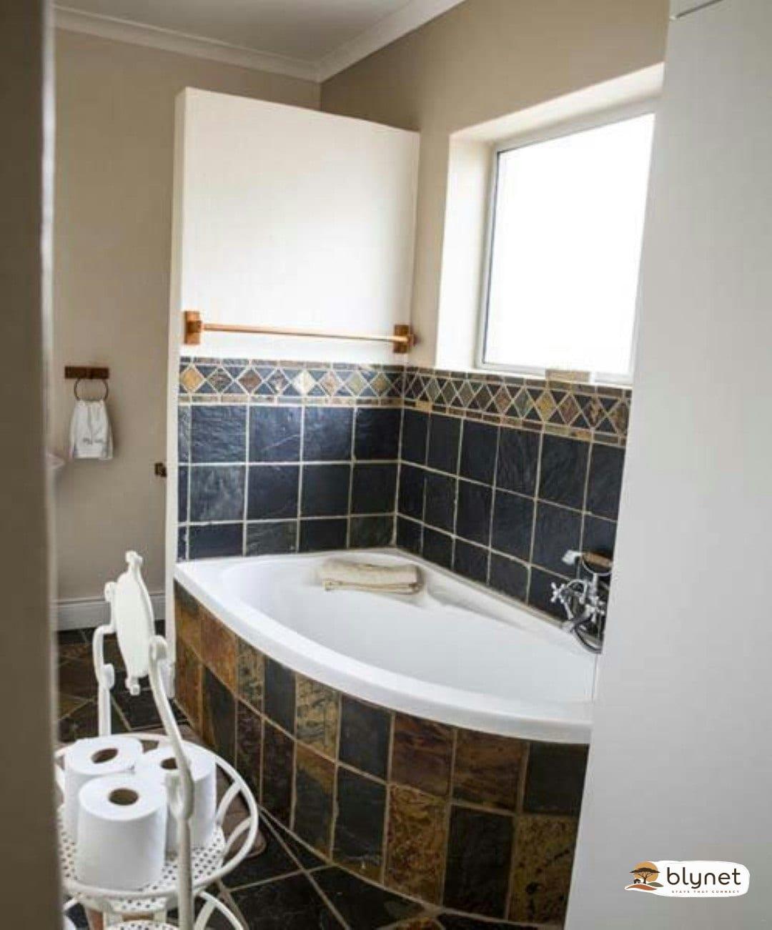 Twin Okes Self-catering Units thumbnail 26