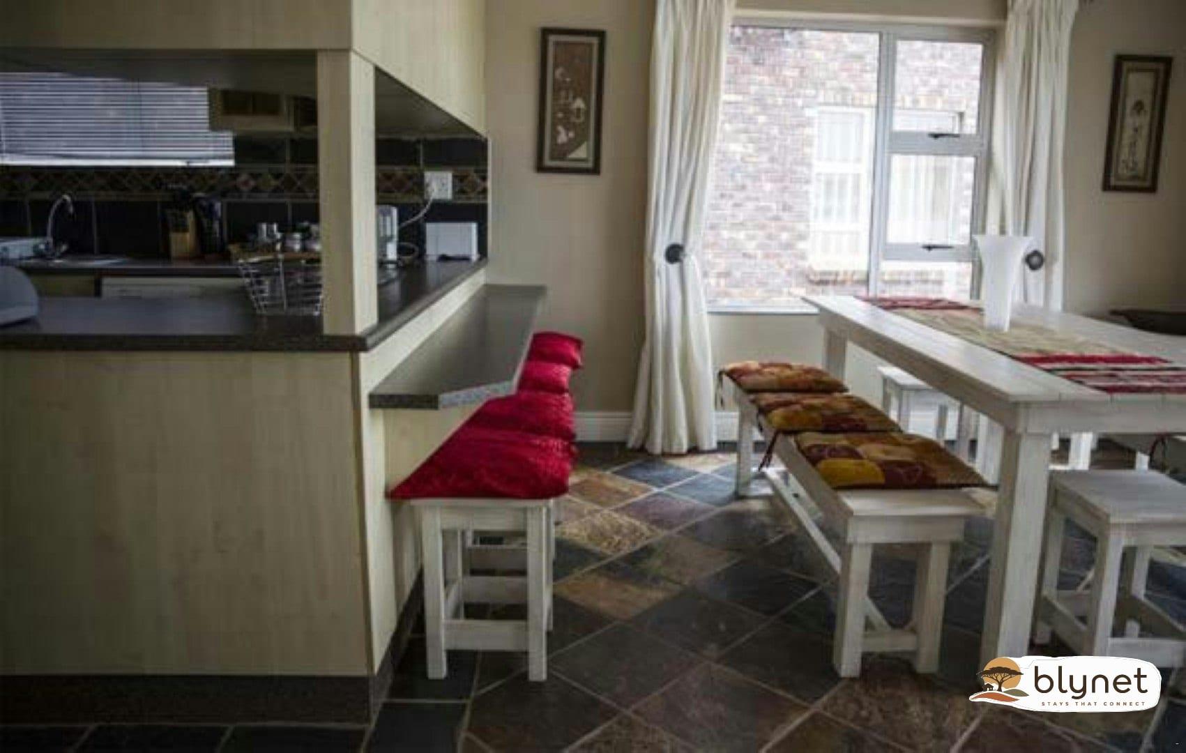 Twin Okes Self-catering Unit A thumbnail 9