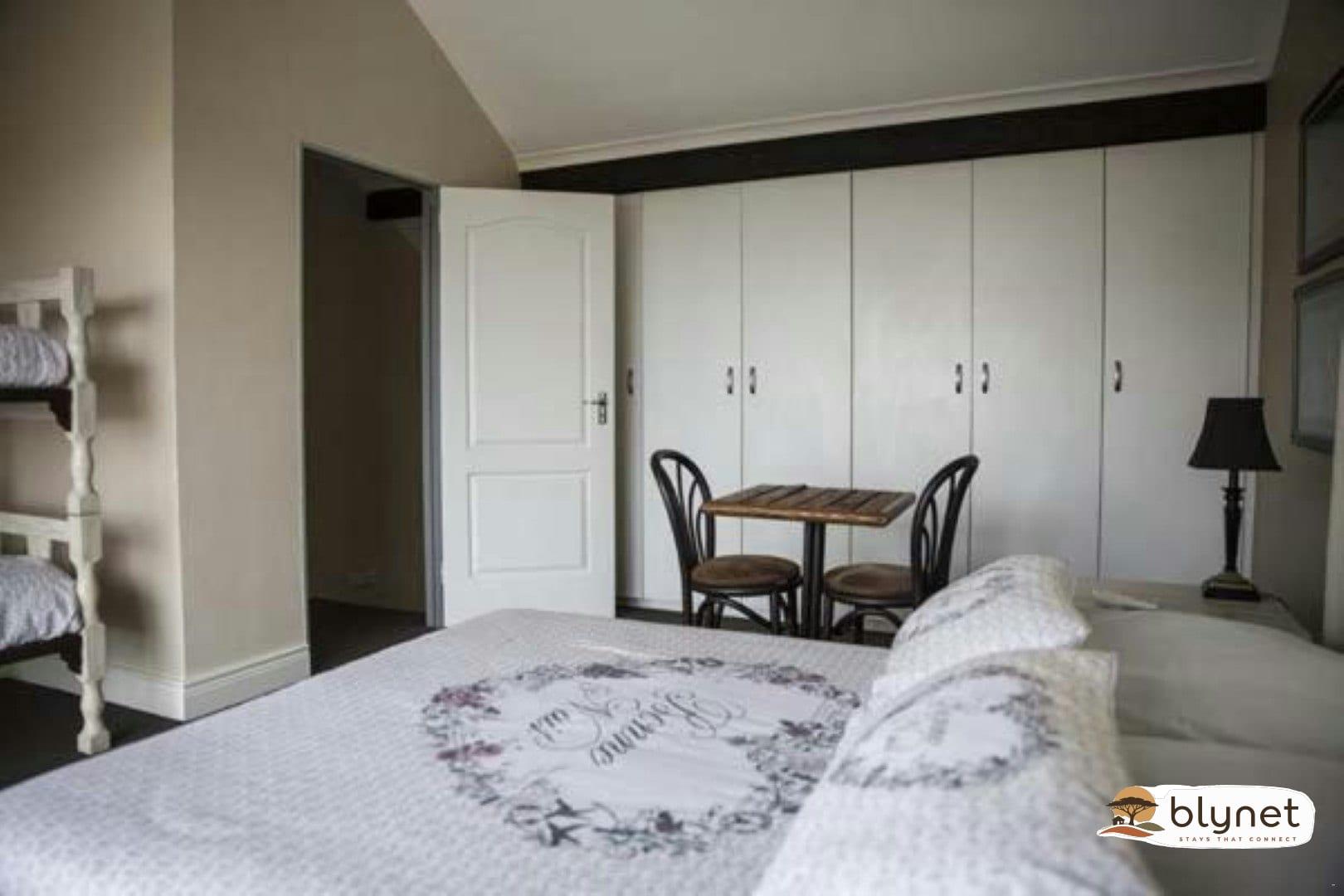Twin Okes Self-catering Unit A thumbnail 17