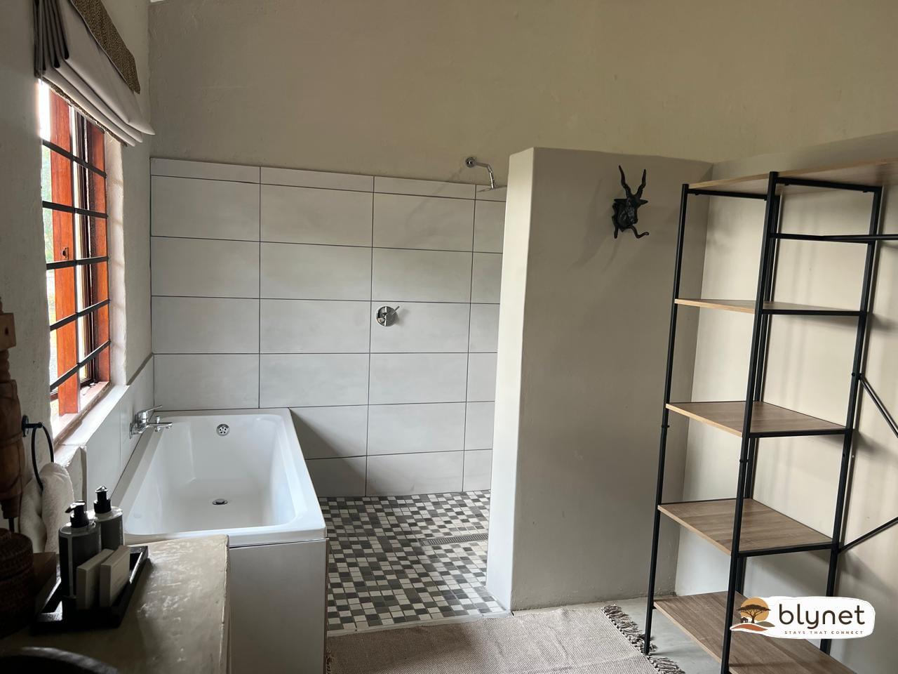 Fever Tree Self Catering Cottage 5 - Kudu thumbnail 10