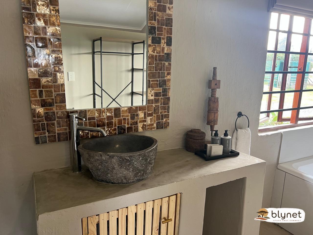 Fever Tree Self Catering Cottage 5 - Kudu thumbnail 9
