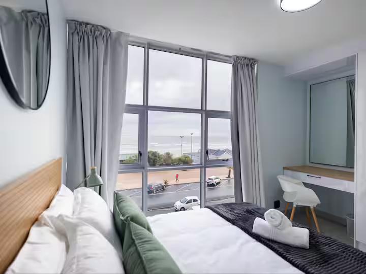 Oceanfront Elegance Strand St Tropez 306 thumbnail 22