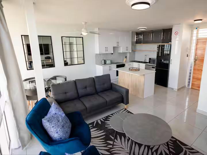 Oceanfront Elegance Strand St Tropez 306 thumbnail 4