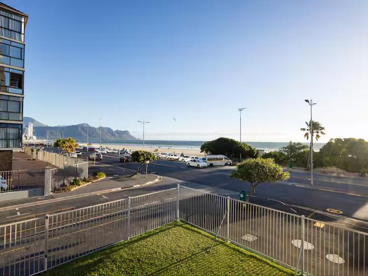 Oceanfront Elegance Strand St Tropez 306 thumbnail 27
