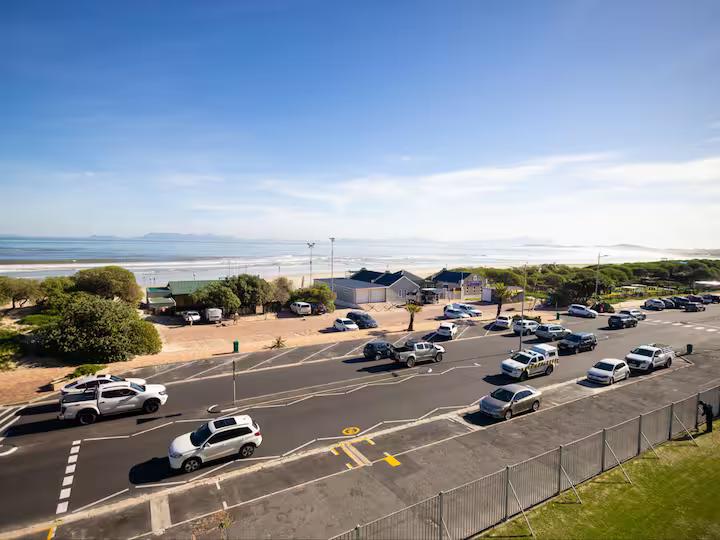 Oceanfront Elegance Strand St Tropez 306 thumbnail 38
